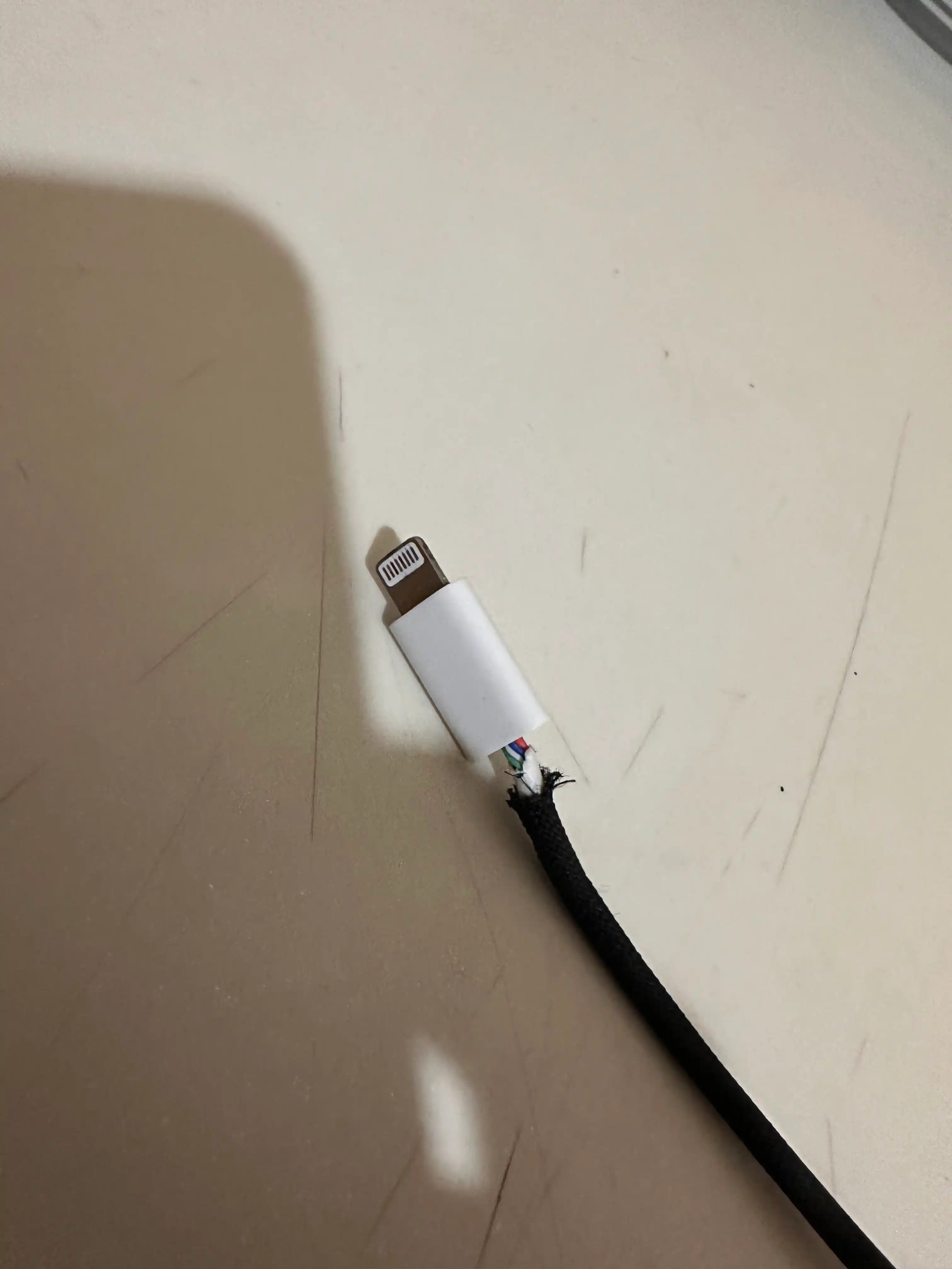 Kabel Type-C to Lightning 3.1, 6A, tez quvvatlash va ma’lumot uzatish uchun