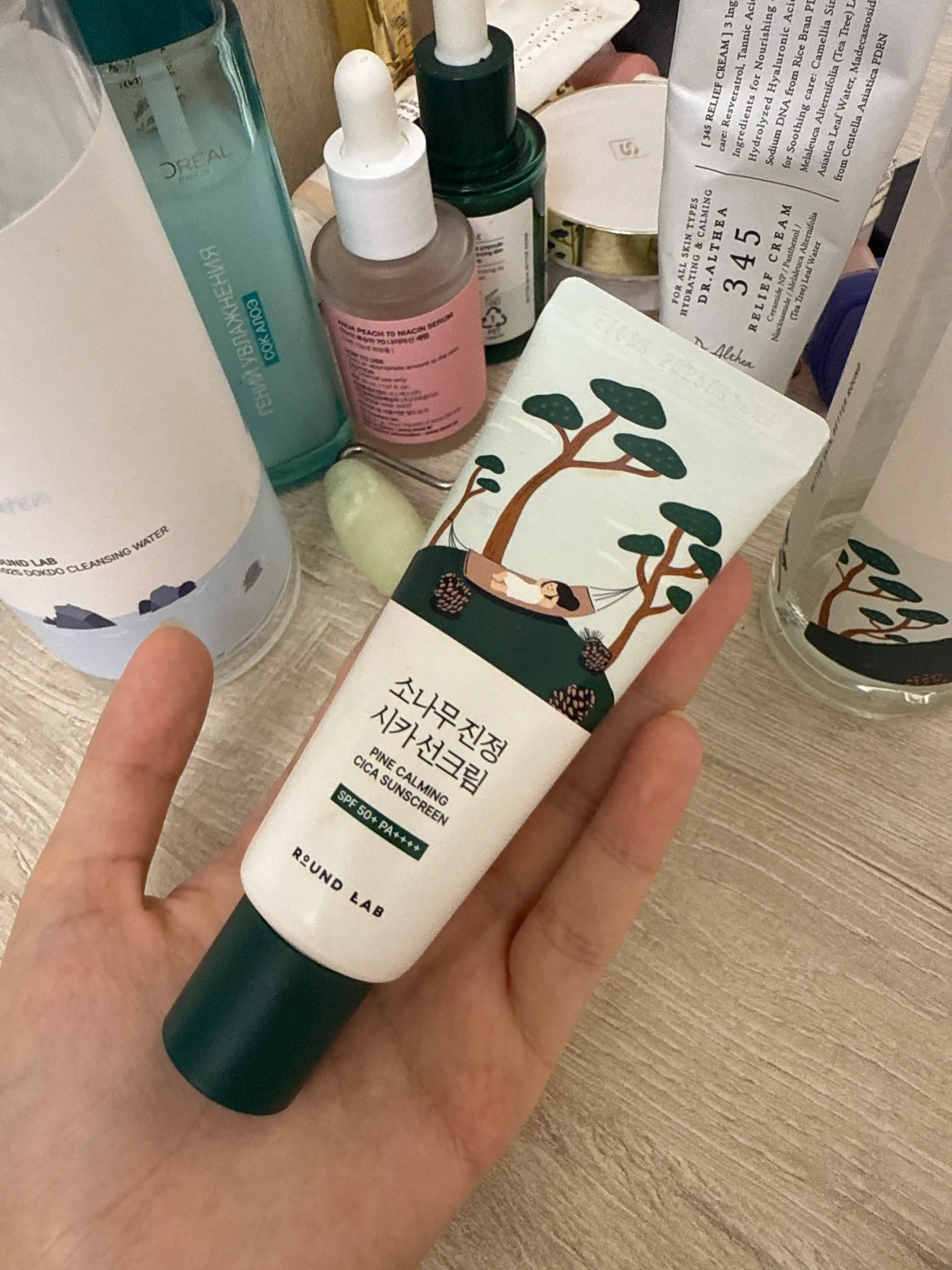 Round lab солнцезащитный крем для лица spf 50 Корея