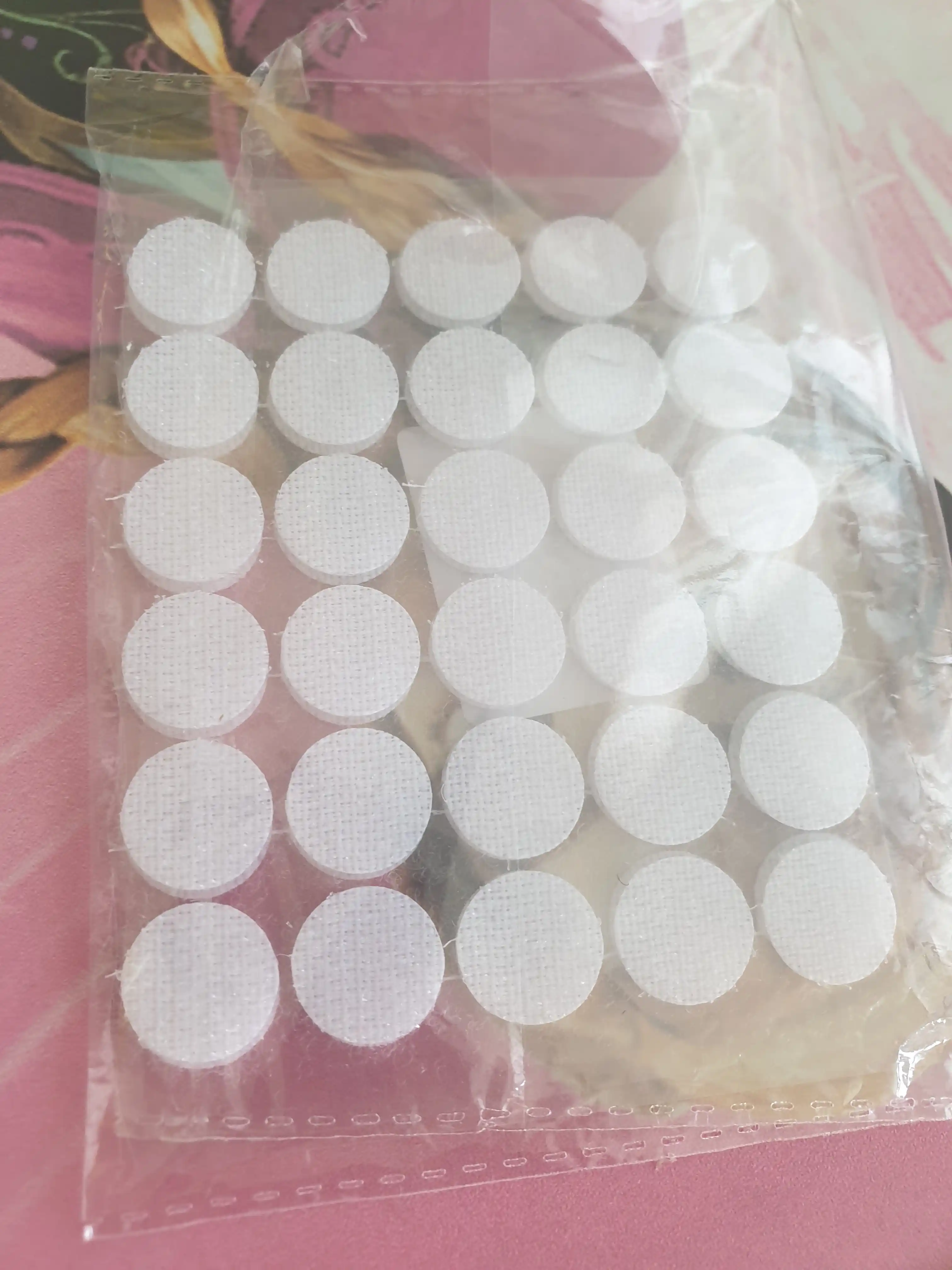 Velcro lipuchka 15 mm dumaloq — qo‘l mehnati, dekor va bolalar o‘yinlari uchun