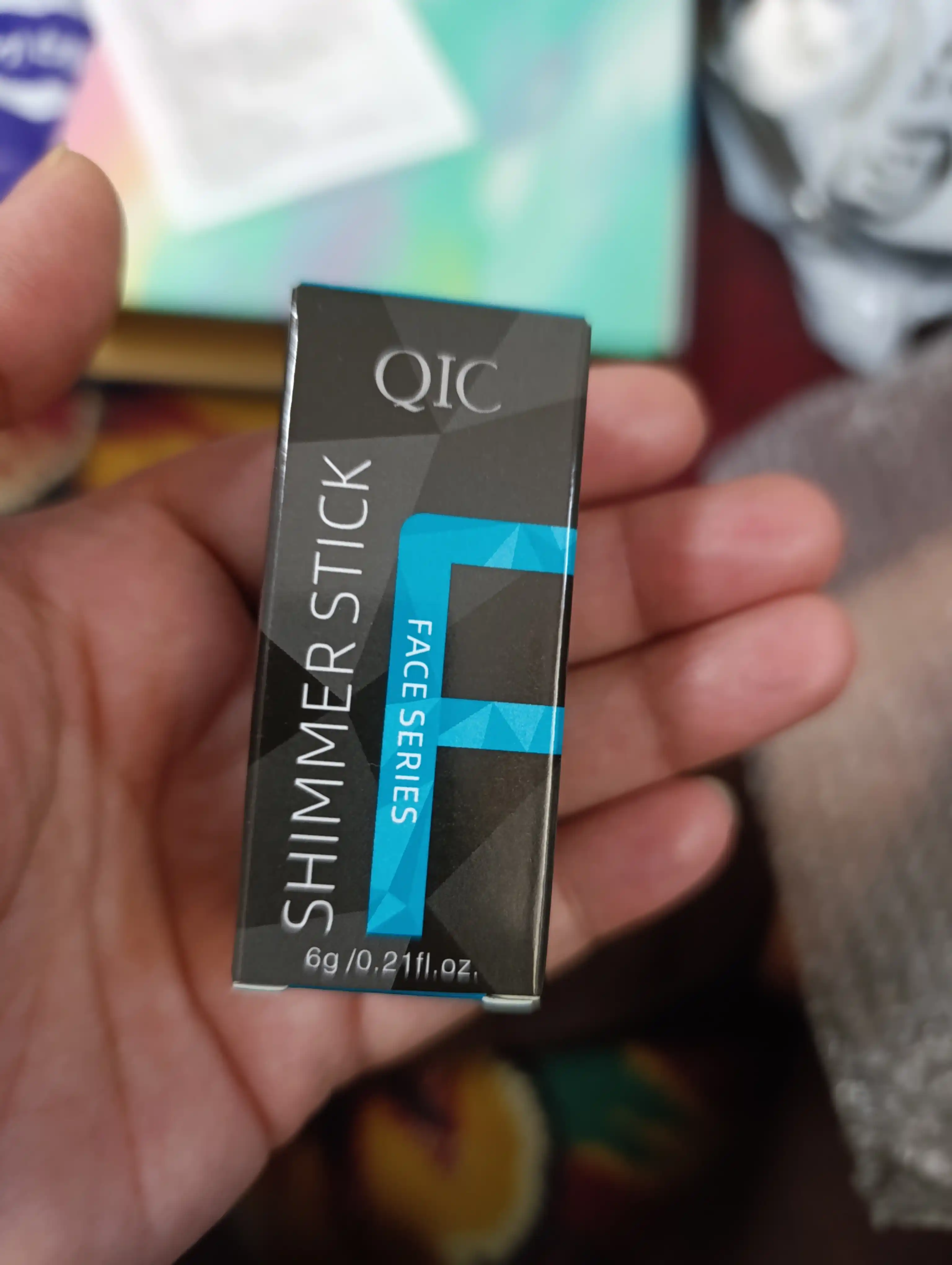 Контуринг стик QIC Shimmer Stick кремовый консилер бронзер хайлайтер 3в1 набор для лица