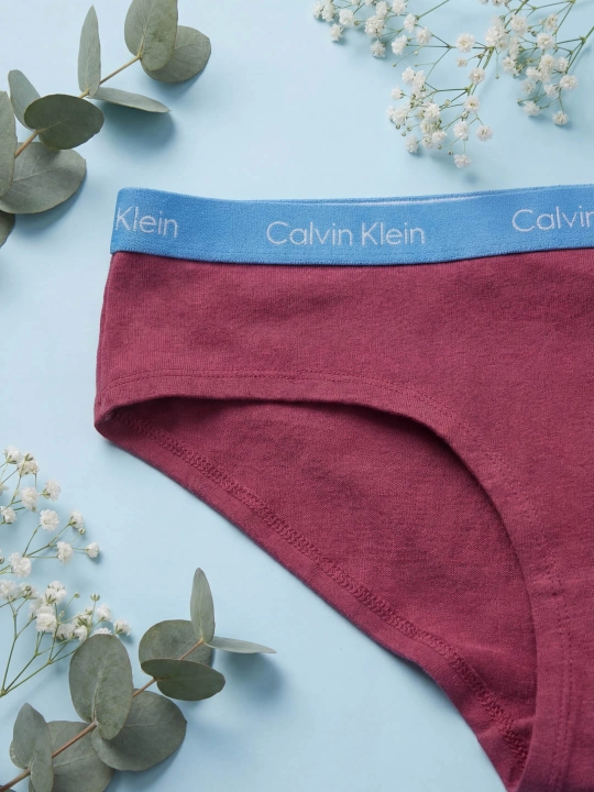 Ayollar uchun Calvin Klein ichki kiyimlari, 3 dona va 5 dona to‘plam