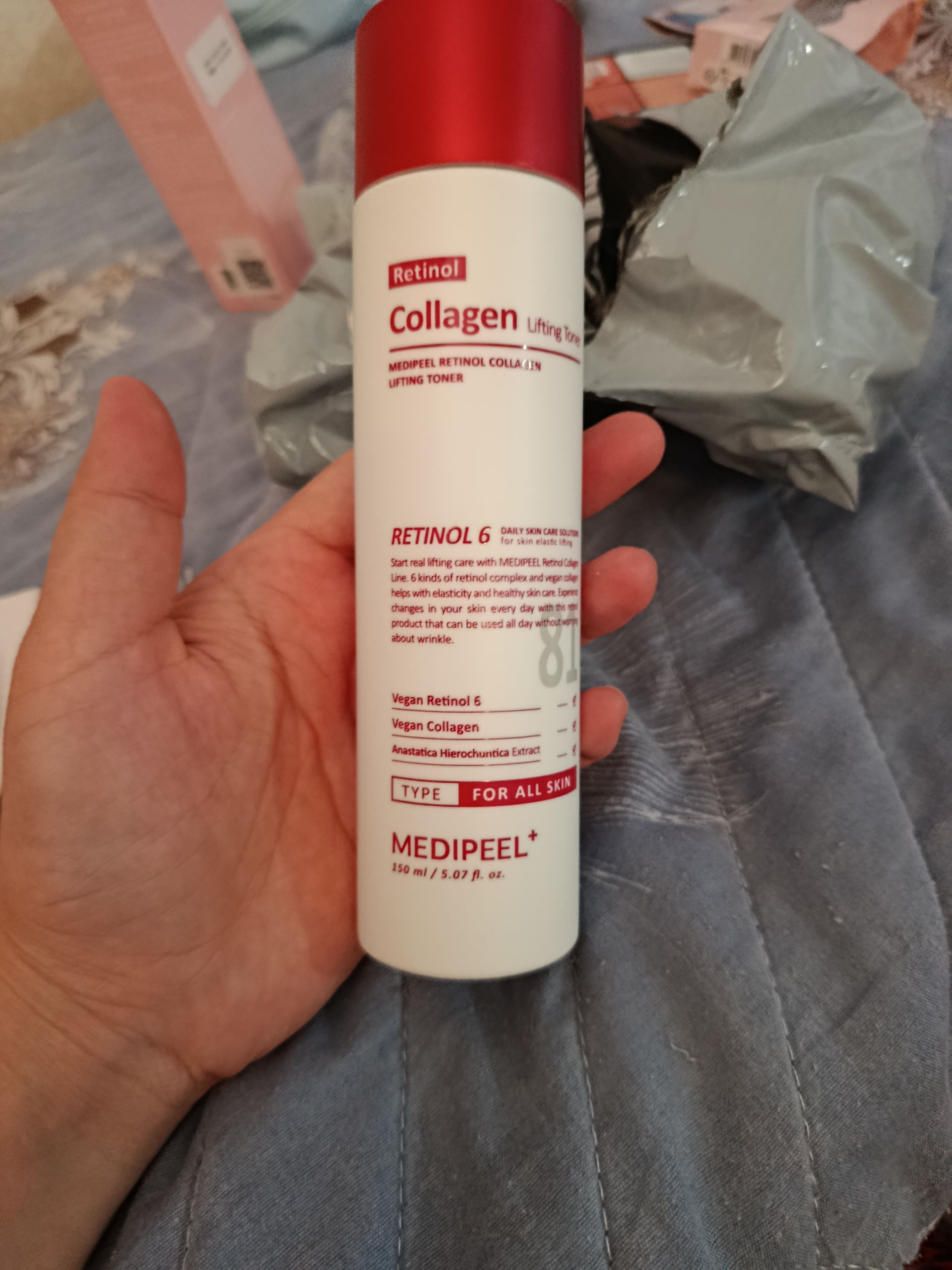 Retinol va kollagen bilan yoshartiruvchi tonik Medi-Peel Retinol Collagen Lifting Toner