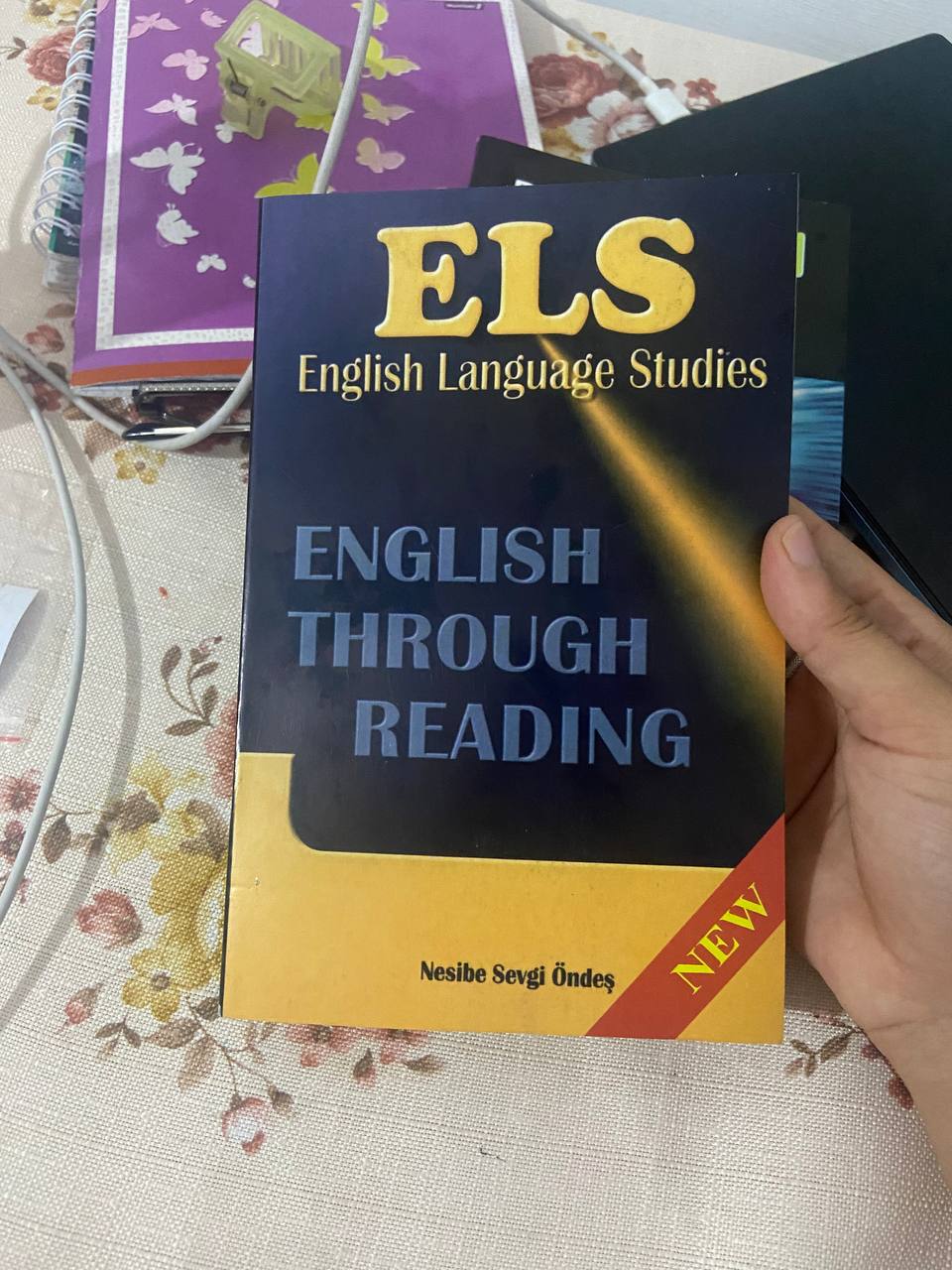 ELS English Through Reading — Nesibe Sevgi Öndeş, o‘qish orqali ingliz tili