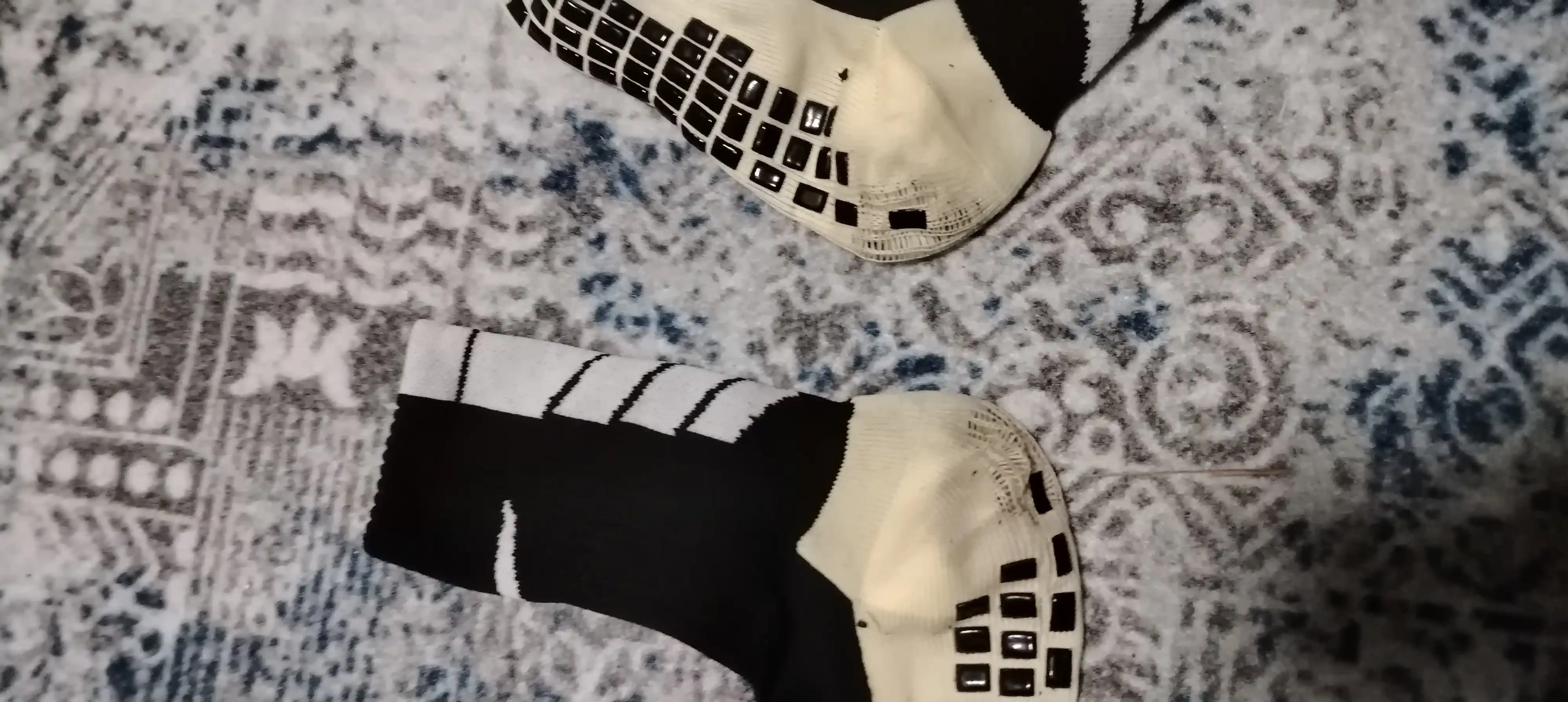 Sirpanishga qarshi tagcharmli futbol paypoqlari (Grip Socks), sport, uniseks