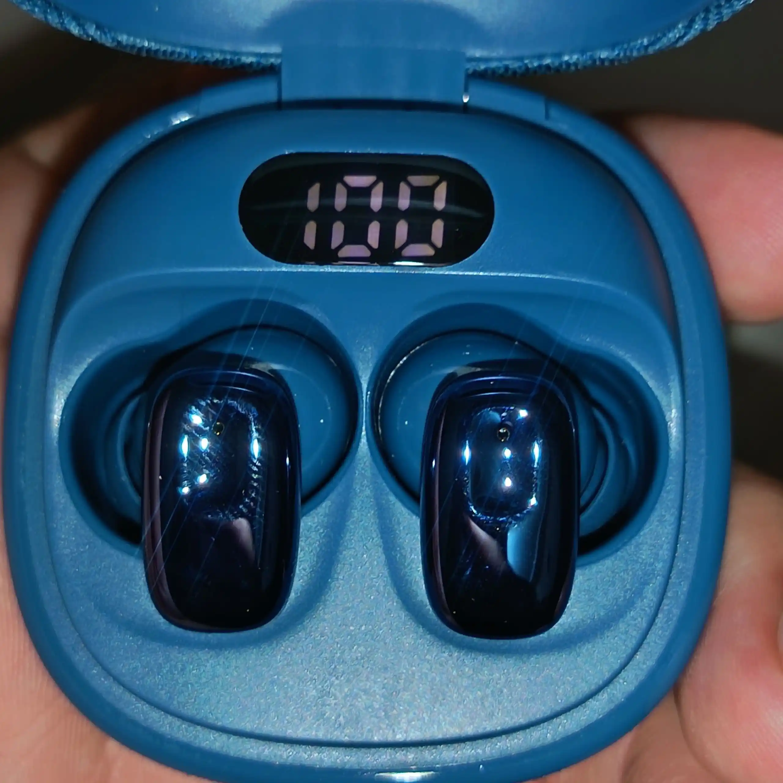 Raqamli displeyli simsiz Bluetooth quloqchin, matoli premium g‘ilof, 6 rang