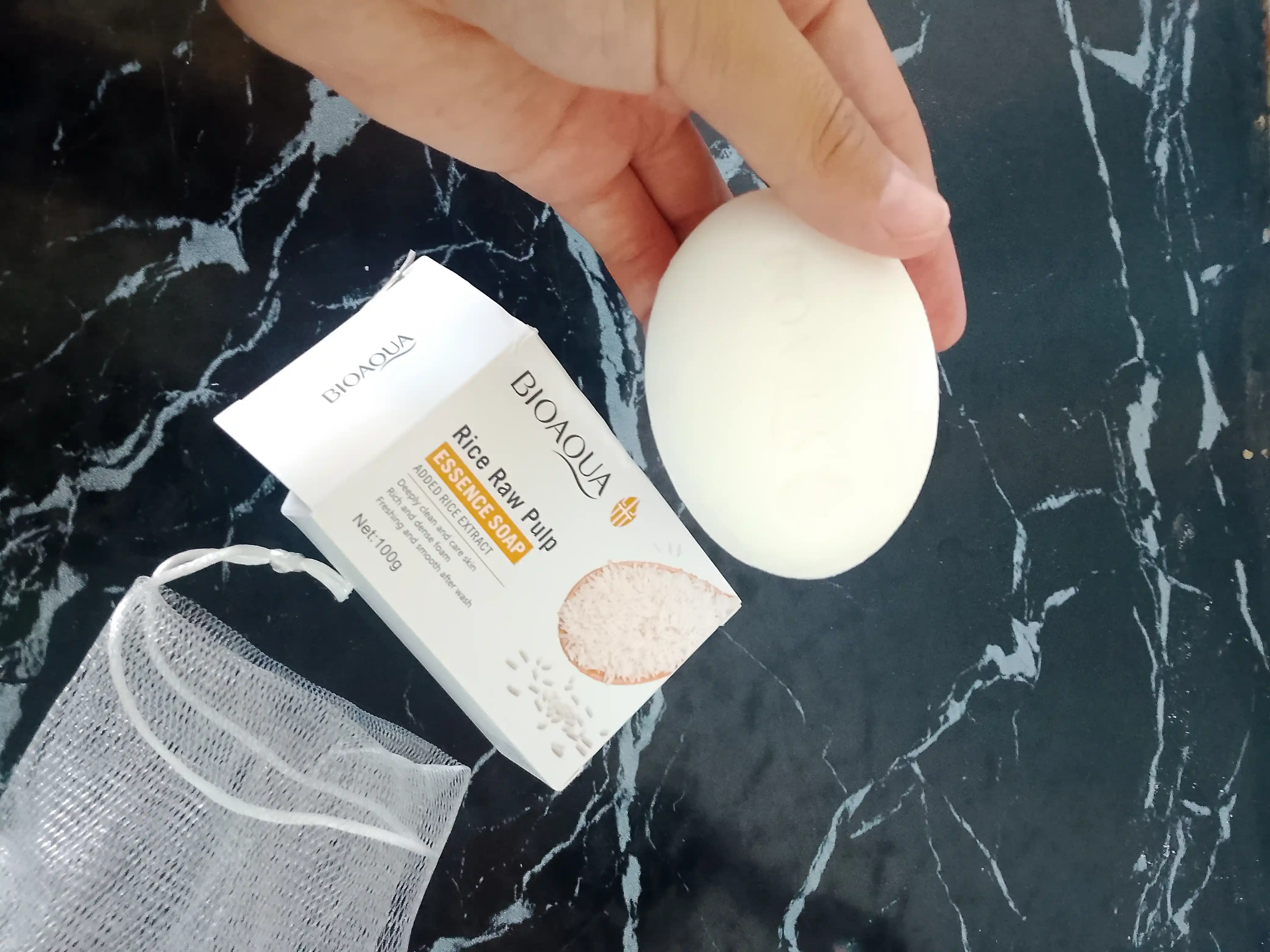 Oqartiruvchi sovun BIOAQUA, guruch ektrakti bilan, yuz va tana uchun, 100 g