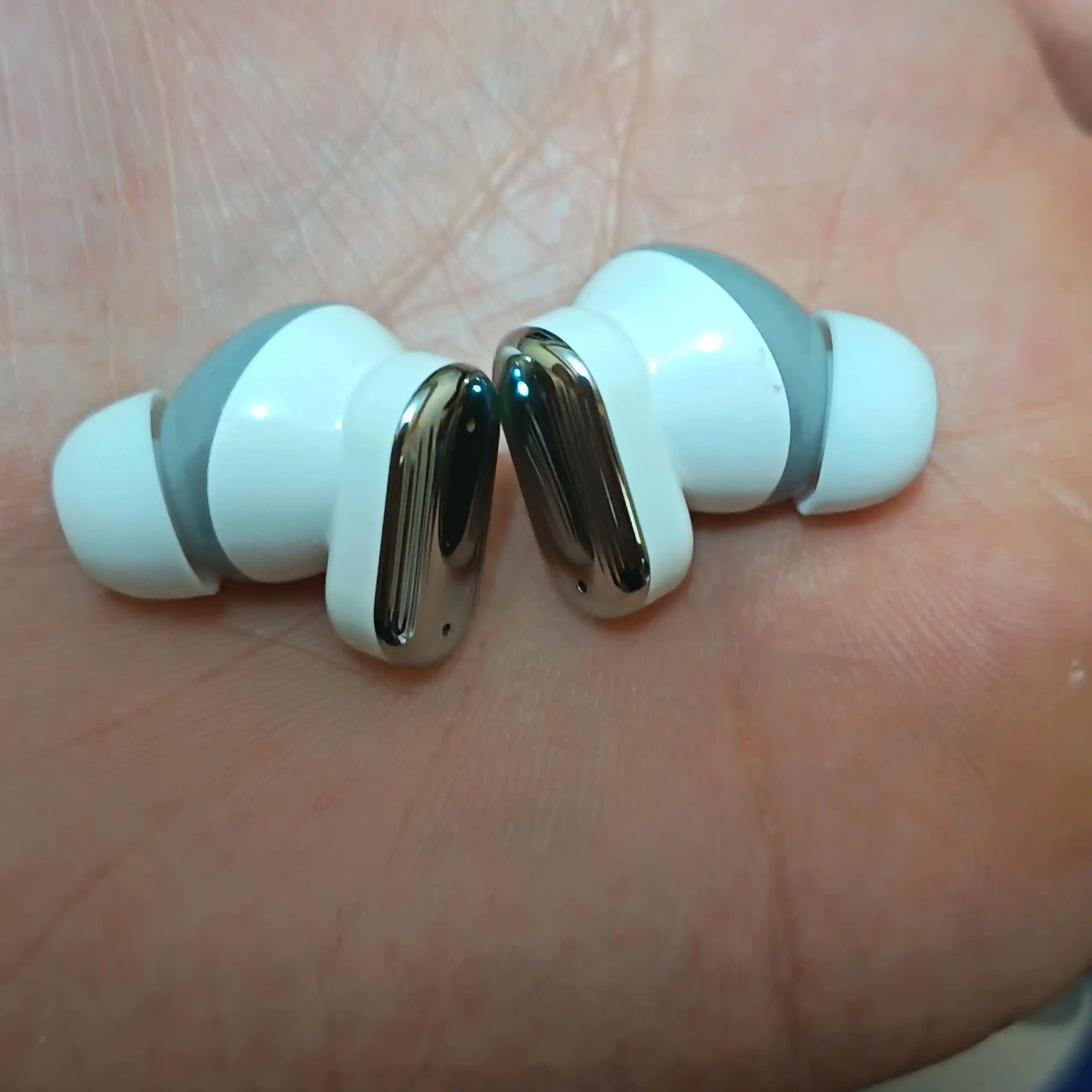 TWS simsiz Bluetooth quloqchin, Bluetooth 5.3, IPX5, 4 xil rang