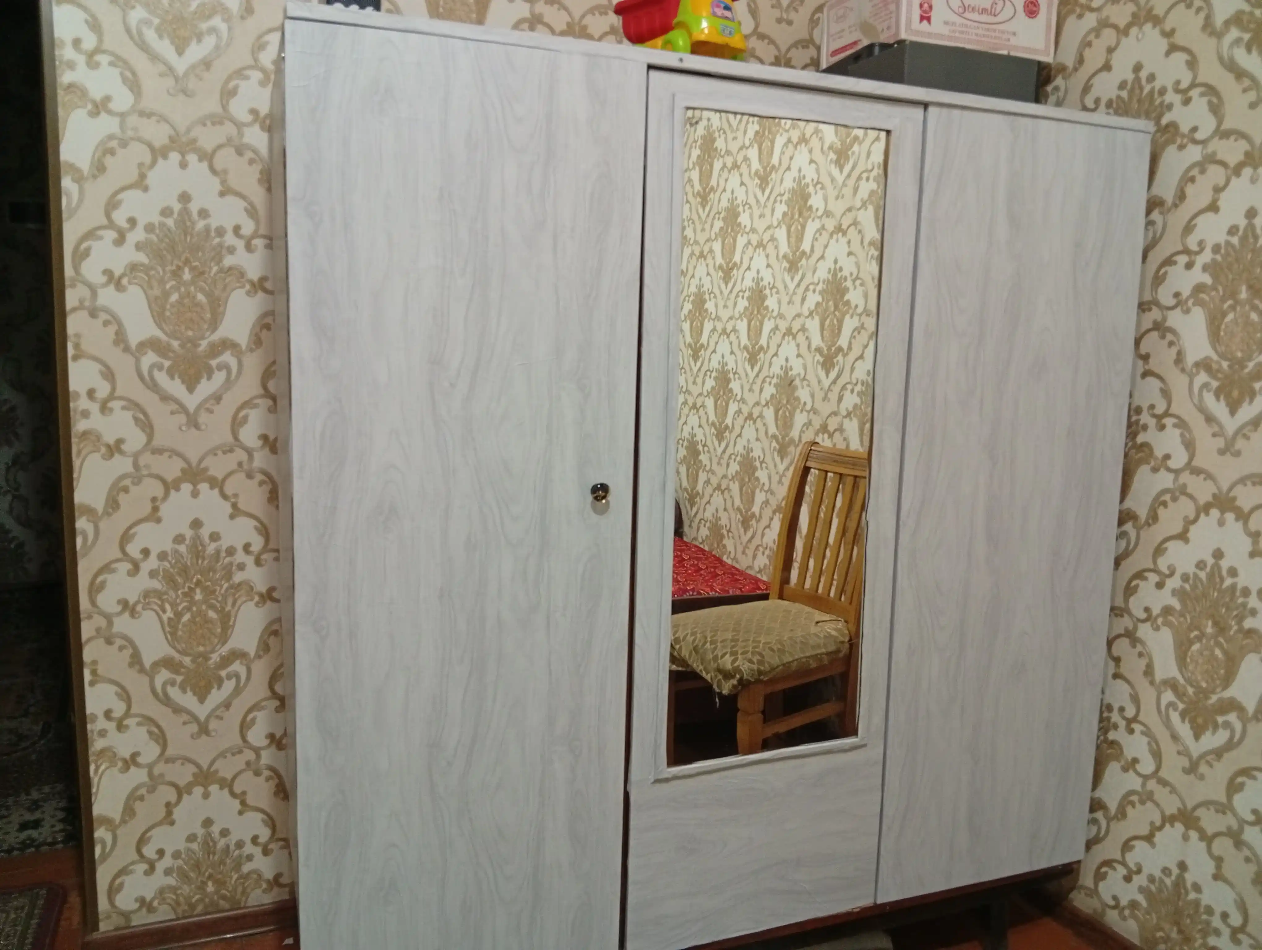 Cамоклеящаяся пленка для мебели и кухни