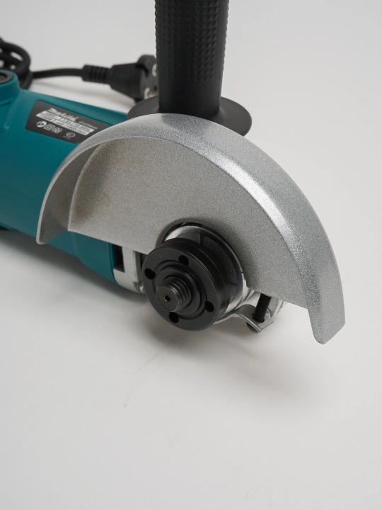 Makita 125 mm sozlamali bolgarka, tezlik boshqaruvli professional burchakli silliqlagich