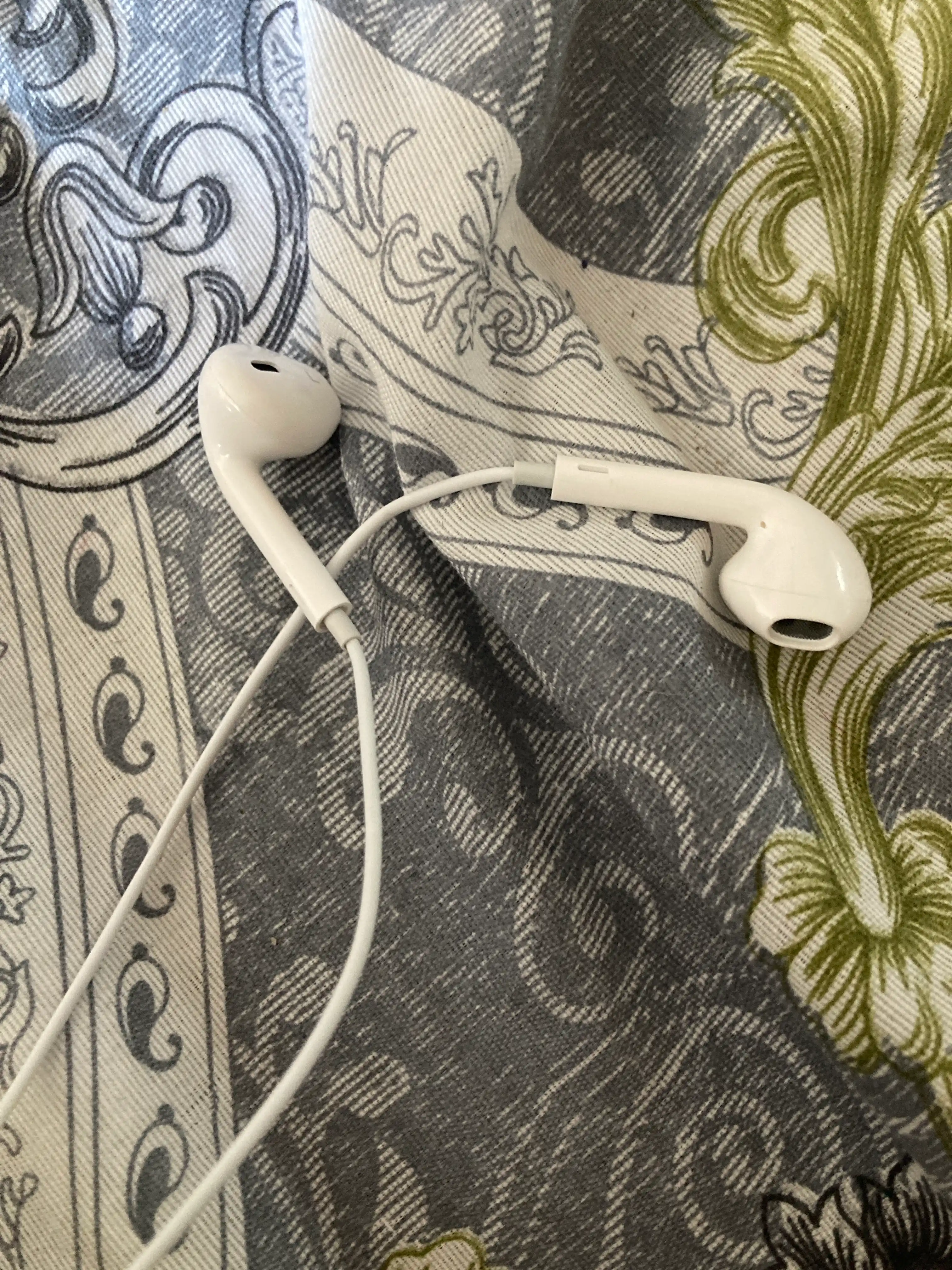 IPhone uchun simli quloqchinlar,naushniklar mikrafon bilan — type-c, lightning