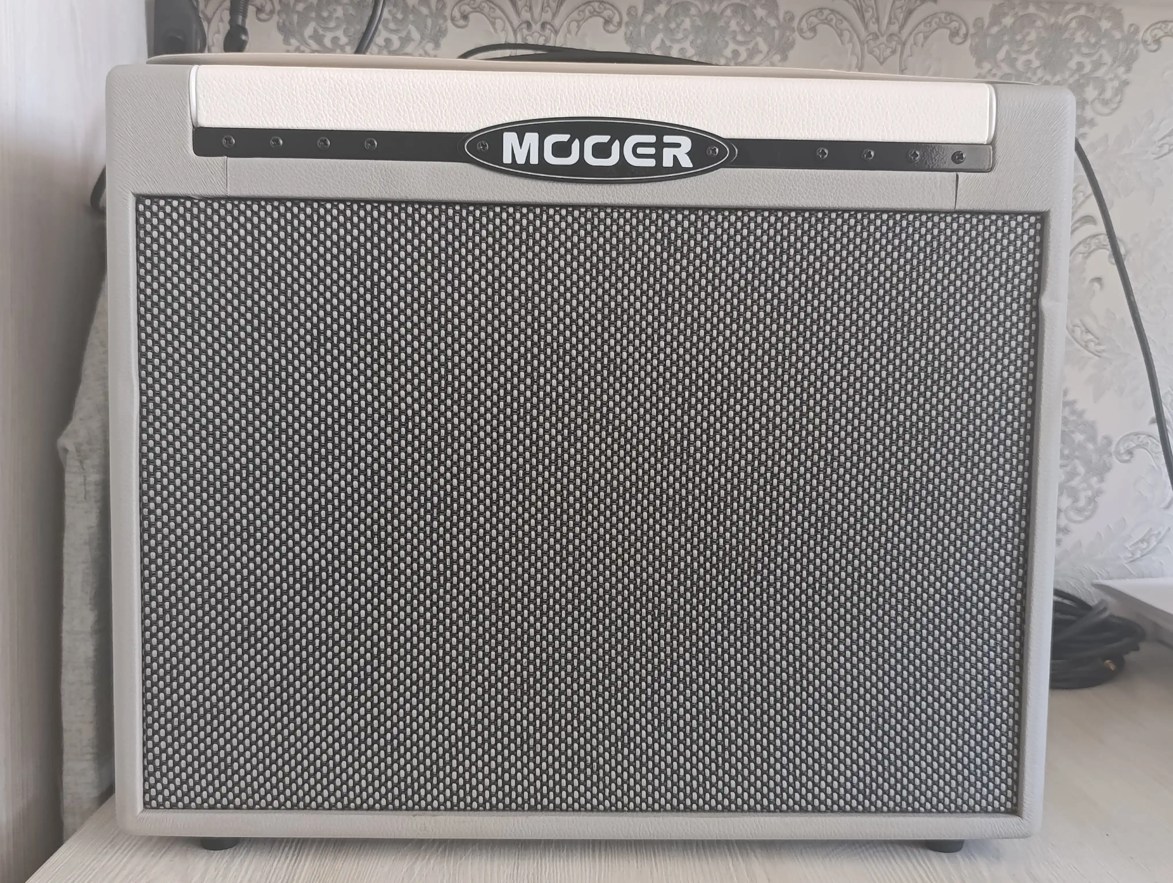 Mooer SD30 Multi-Effekt va Modelling Gitara Kuchaytirgichi