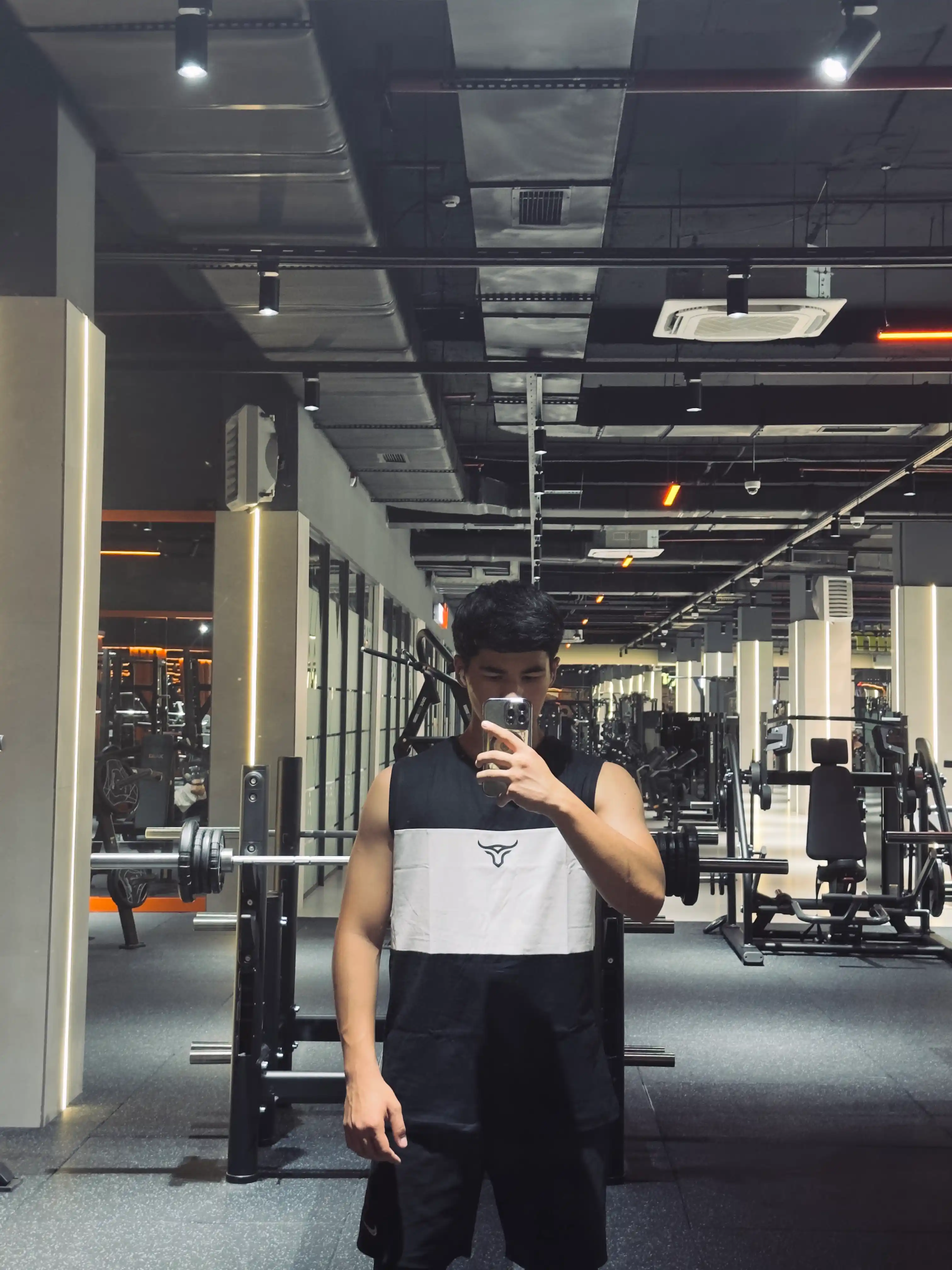Erkaklar uchun sport maykasi, paxtadan — qora, sport, fitnes va mashg‘ulotlar uchun mayka