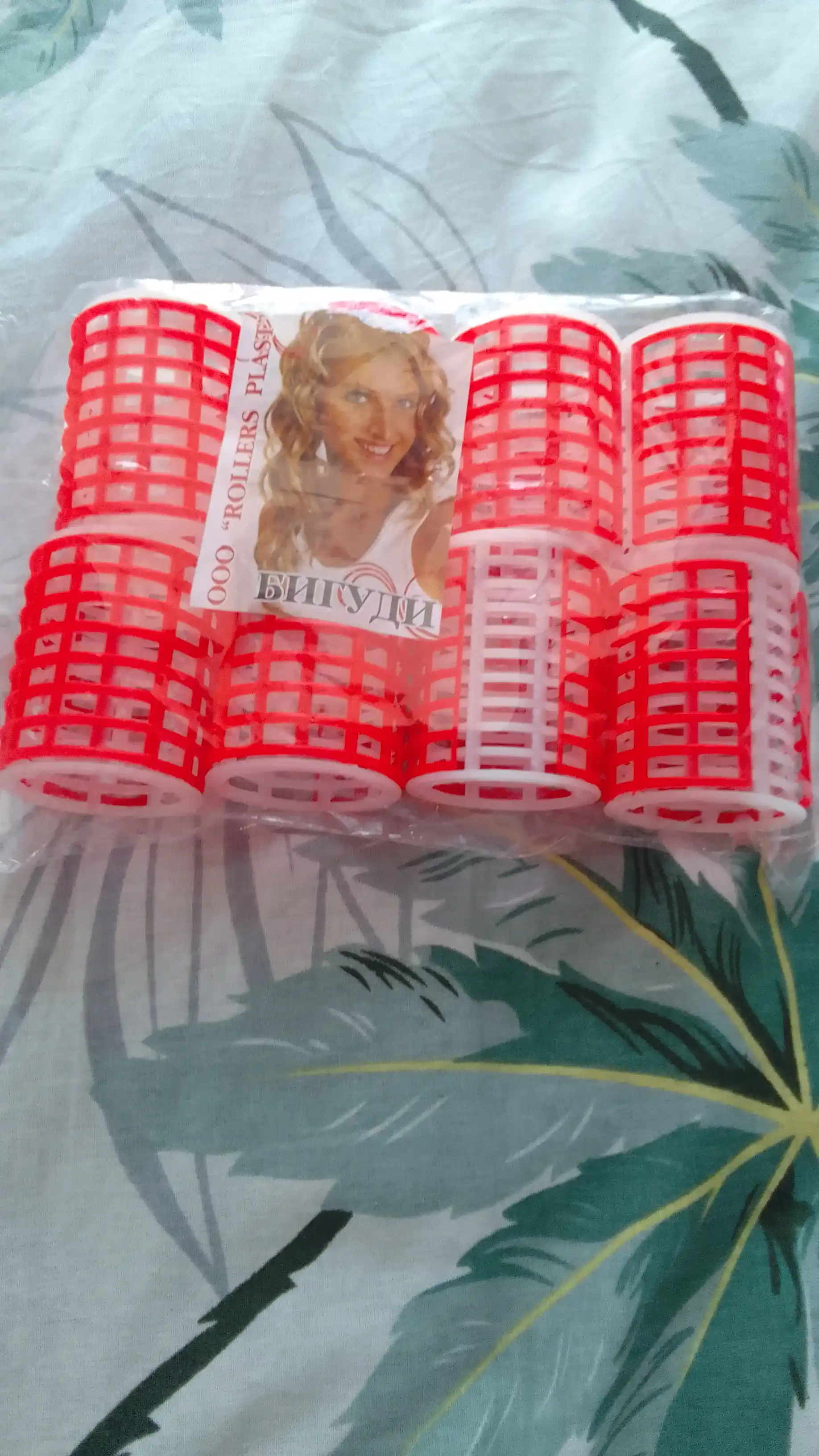4 xil o‘lchamdagi soch bigudilari — qulay va xavfsiz buklash uchun to‘plam