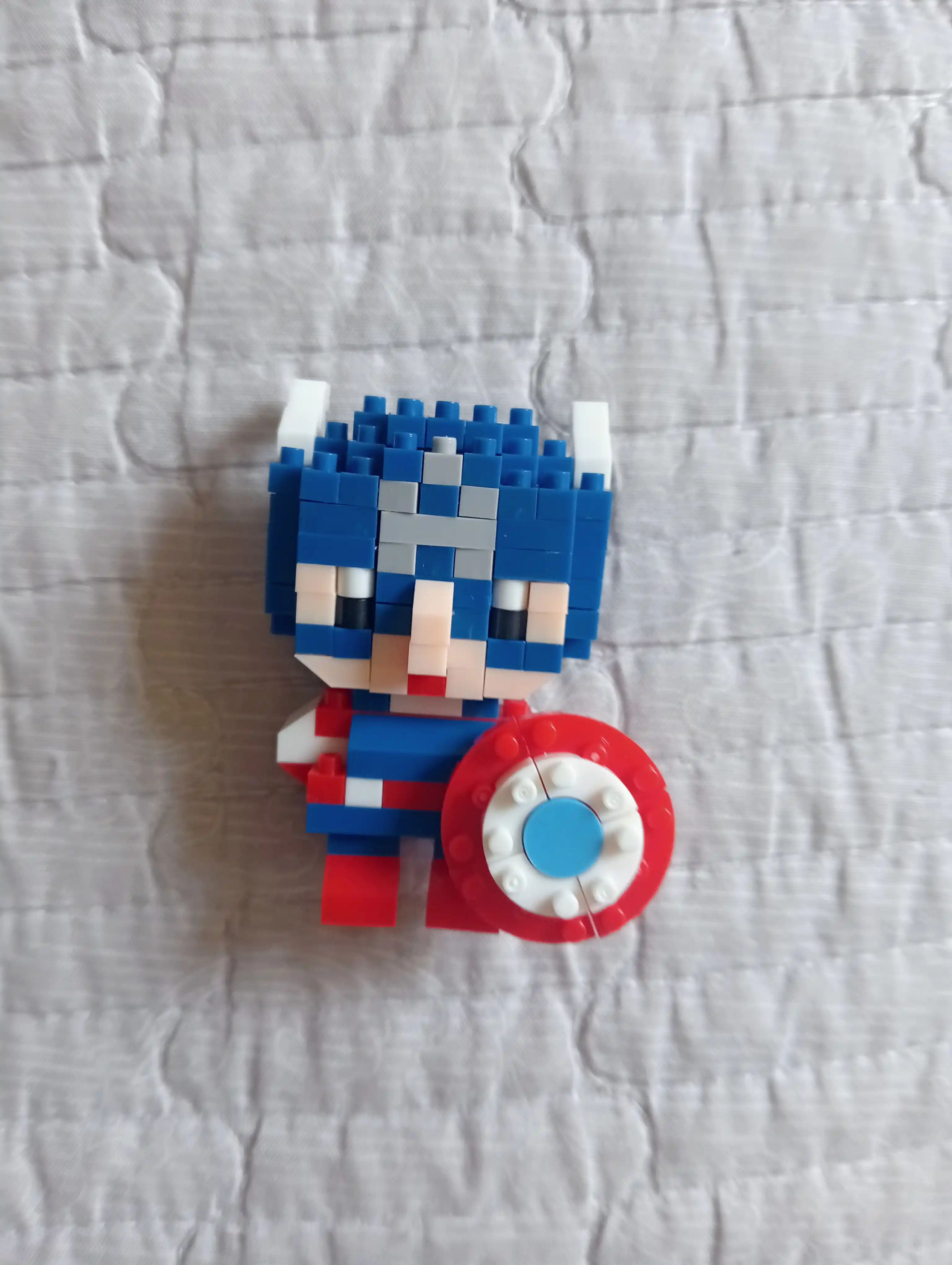 Mini konstruktor 3D Bricks: Disney, Mario va Spanch Bob qahramonlarining figuralari bilan