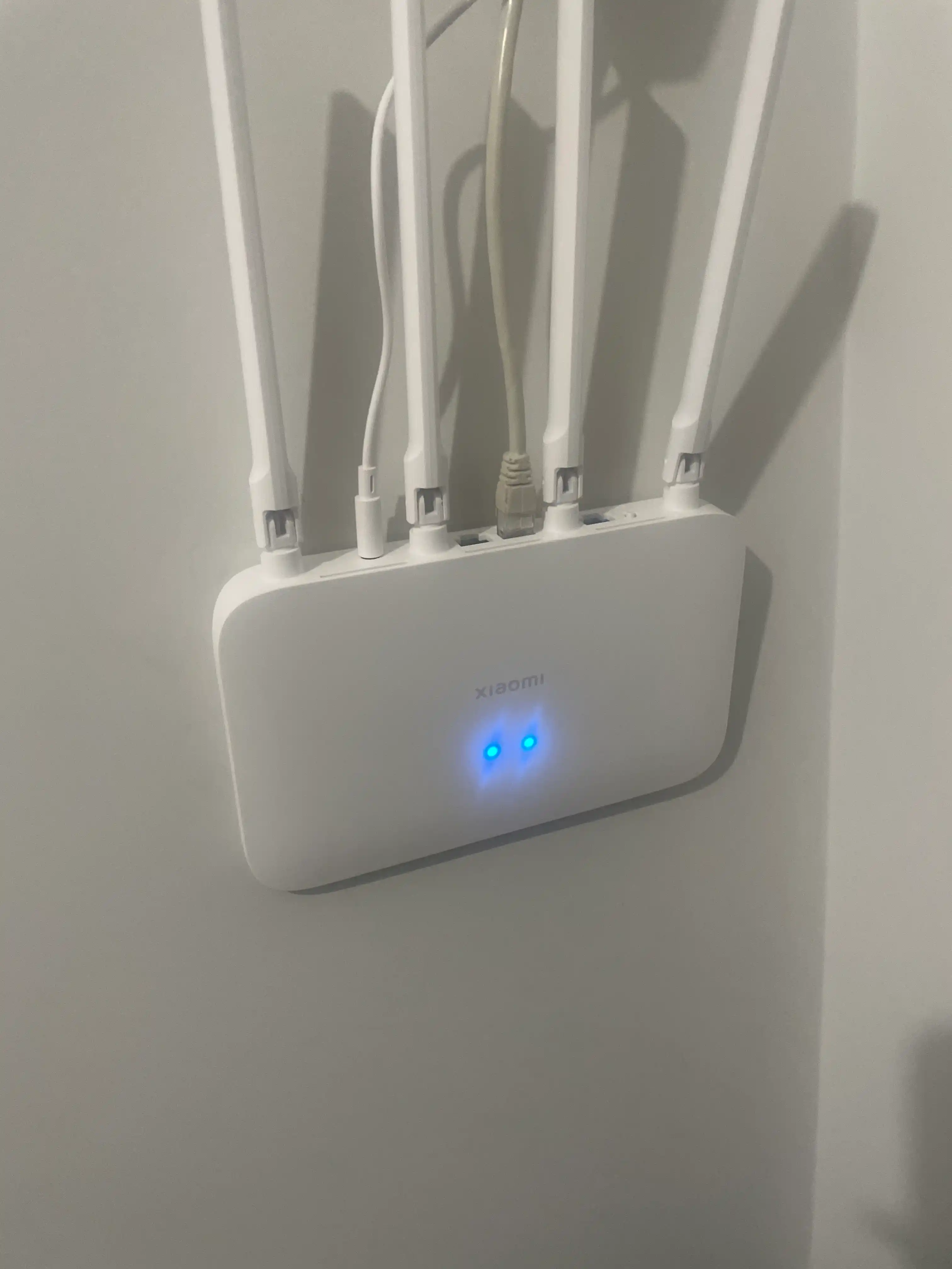 Xiaomi Mi WiFi Router 4A Gigabit — двухдиапазонный Wi-Fi роутер