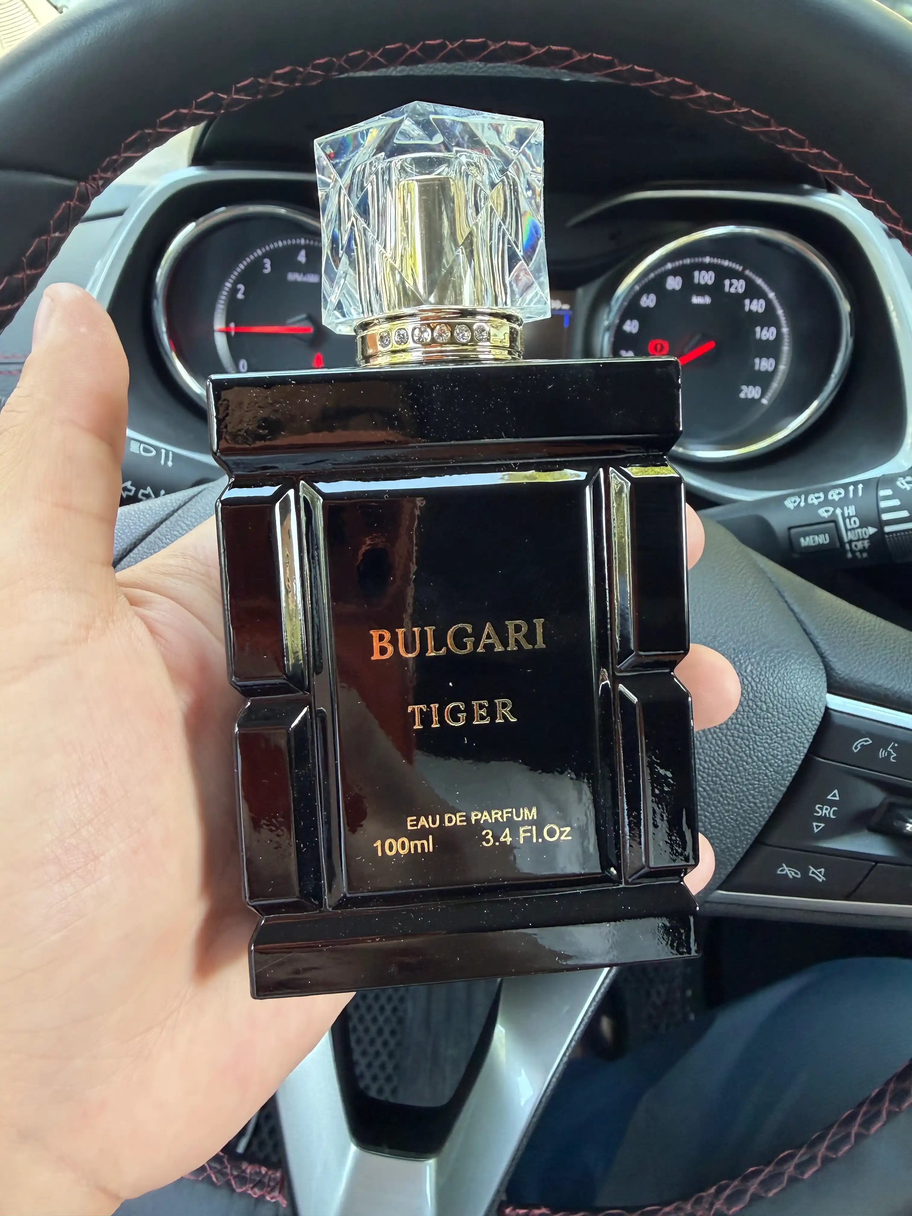 Erkaklar atiri Bulgari Tiger Eau de Parfum 100 ml, yangi yog‘ochsimon hid, sovg’a uchun