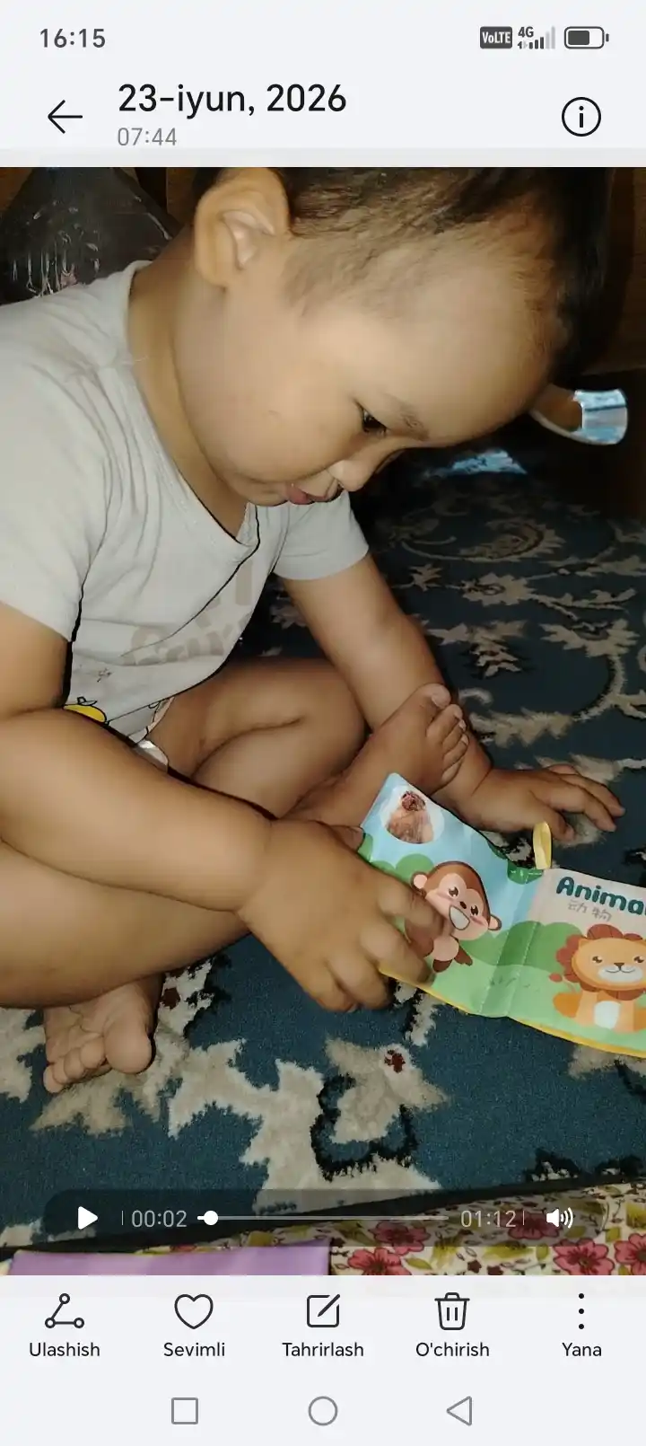 Shitirlaydigan kitob, yumshoq o‘yinchoq kitob, shitirlaydigan, matoli