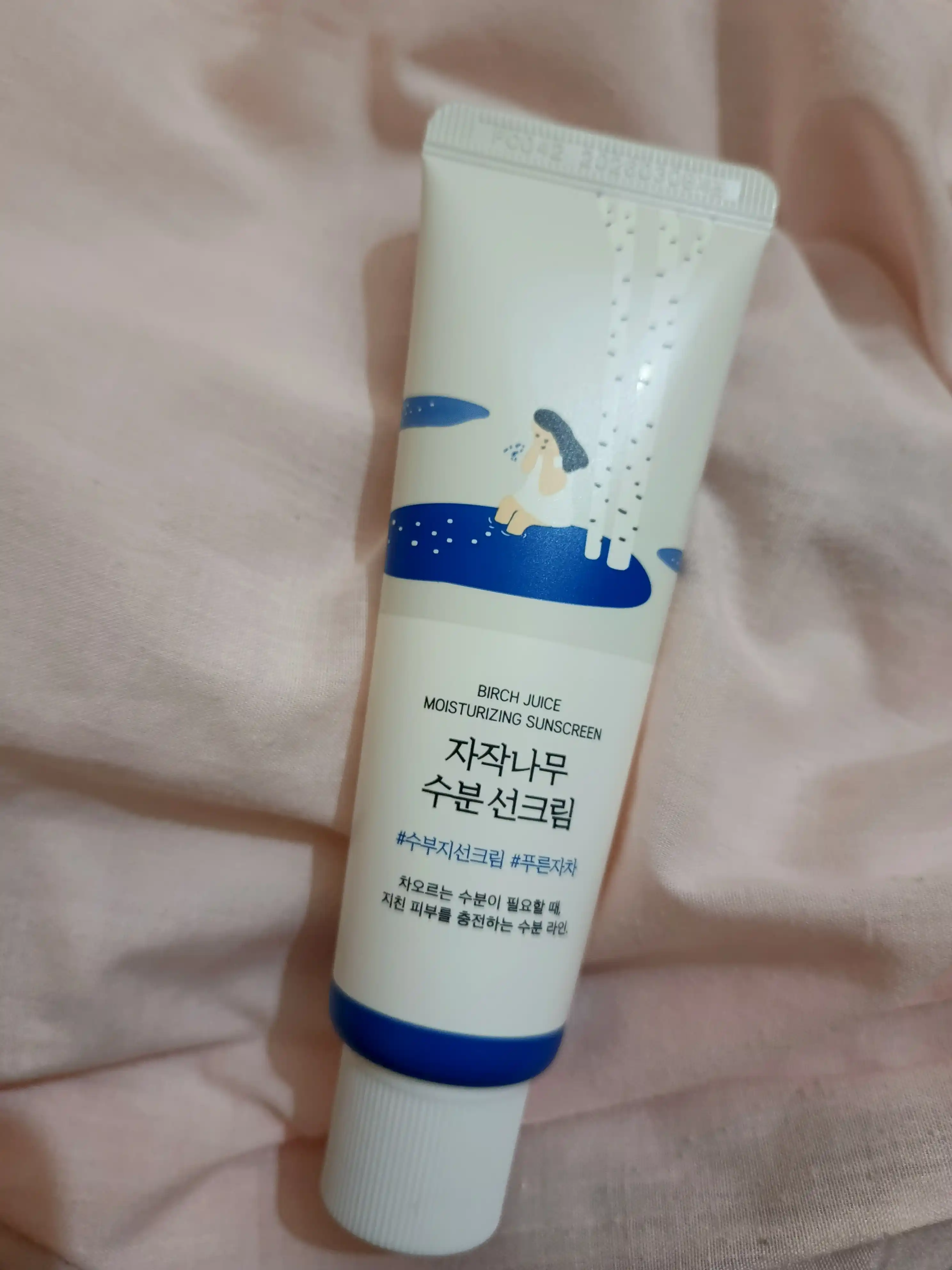 Солнцезащитный крем Round Lab Birch Juice Moisturizing Sunscreen SPF50+ PA++++, 50 мл
