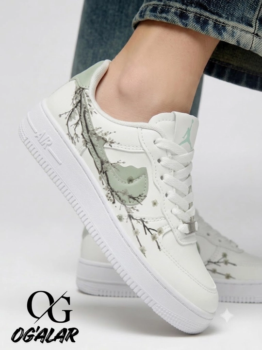 Ayollar kedalari NIKE, sakura guli dizaynda, Xitoy, ayollar oyoq kiyimlari, o'lcham 36-40