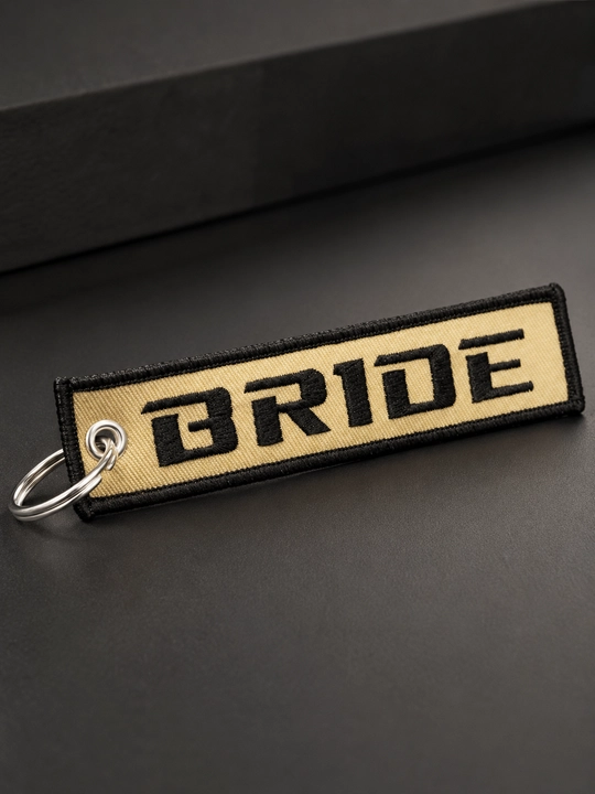 Брелок JDM тканевый с вышивкой BRIDE автомобильный аксессуар подарок мужчине