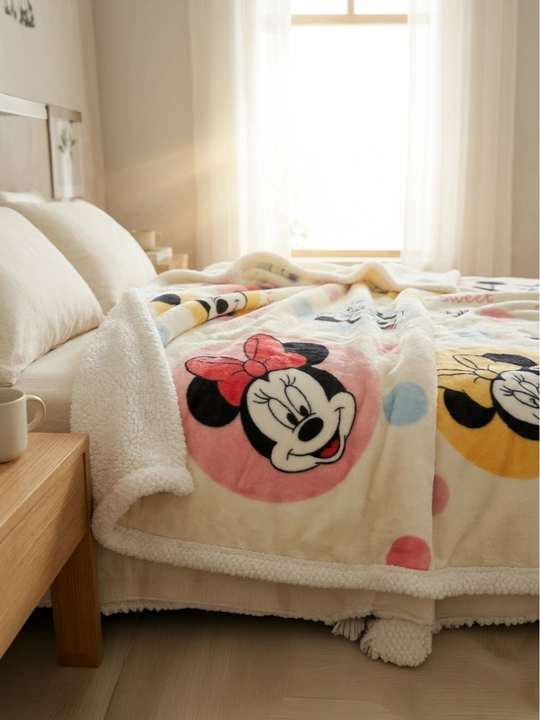 Плюшевый плед Mickey Mouse 160×220 см, двусторонний, мягкий и тёплый