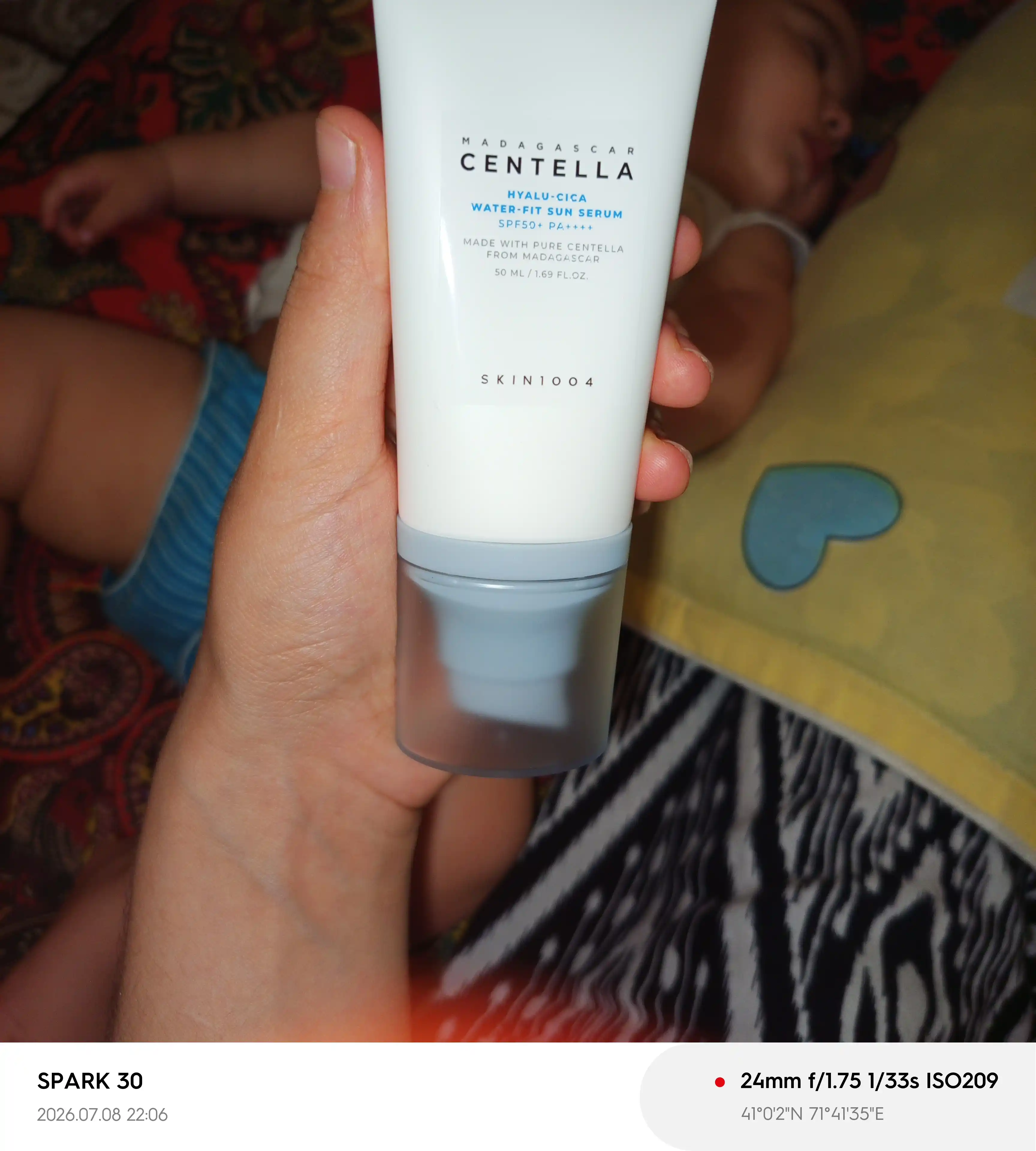 SKIN1004 Madagascar Centella SPF50+ quyoshdan himoya qiluvchi krem-serum