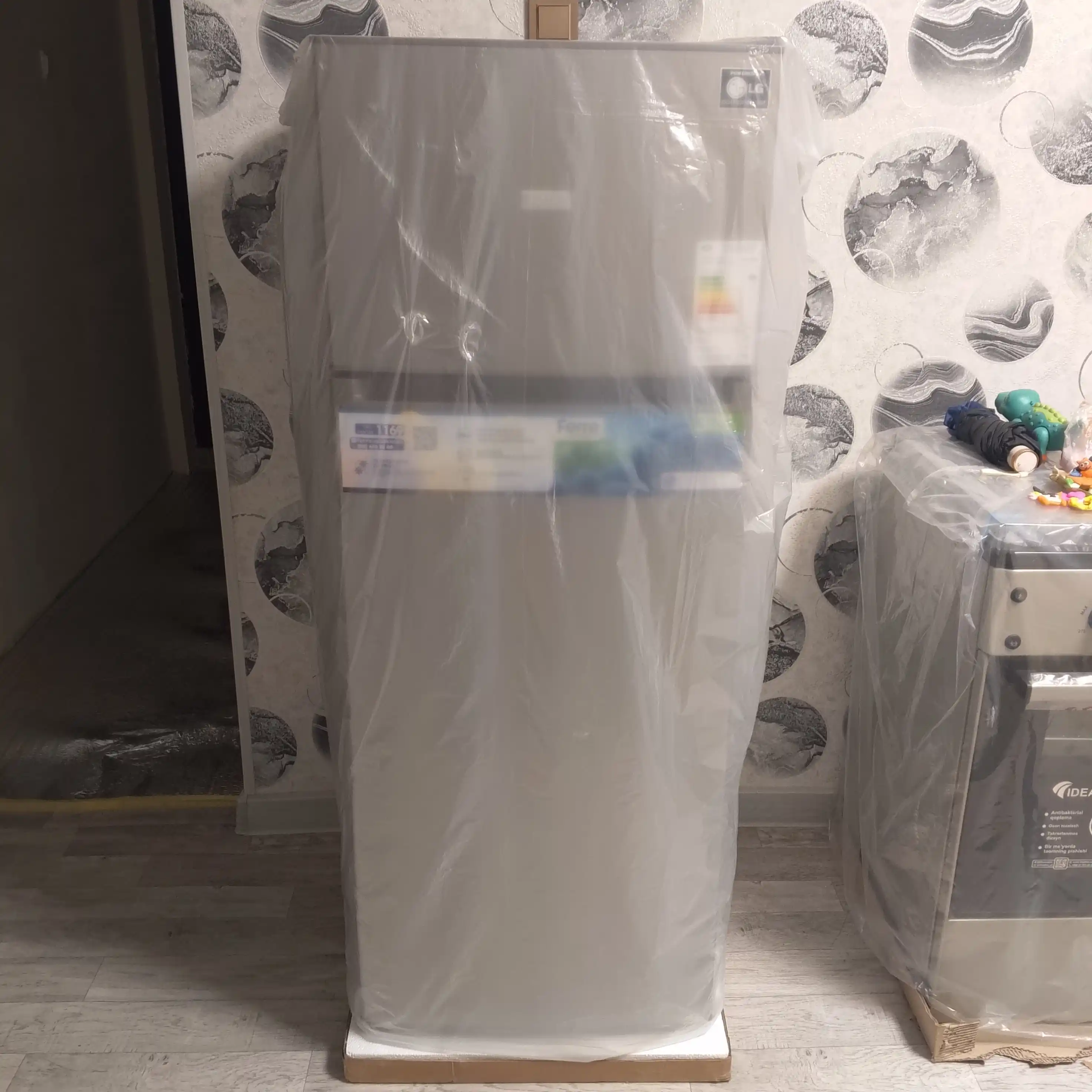 Холодильник Ferre BCD-275, 225 л, 2 камеры, компрессор LG, Defrost, 3 цвета