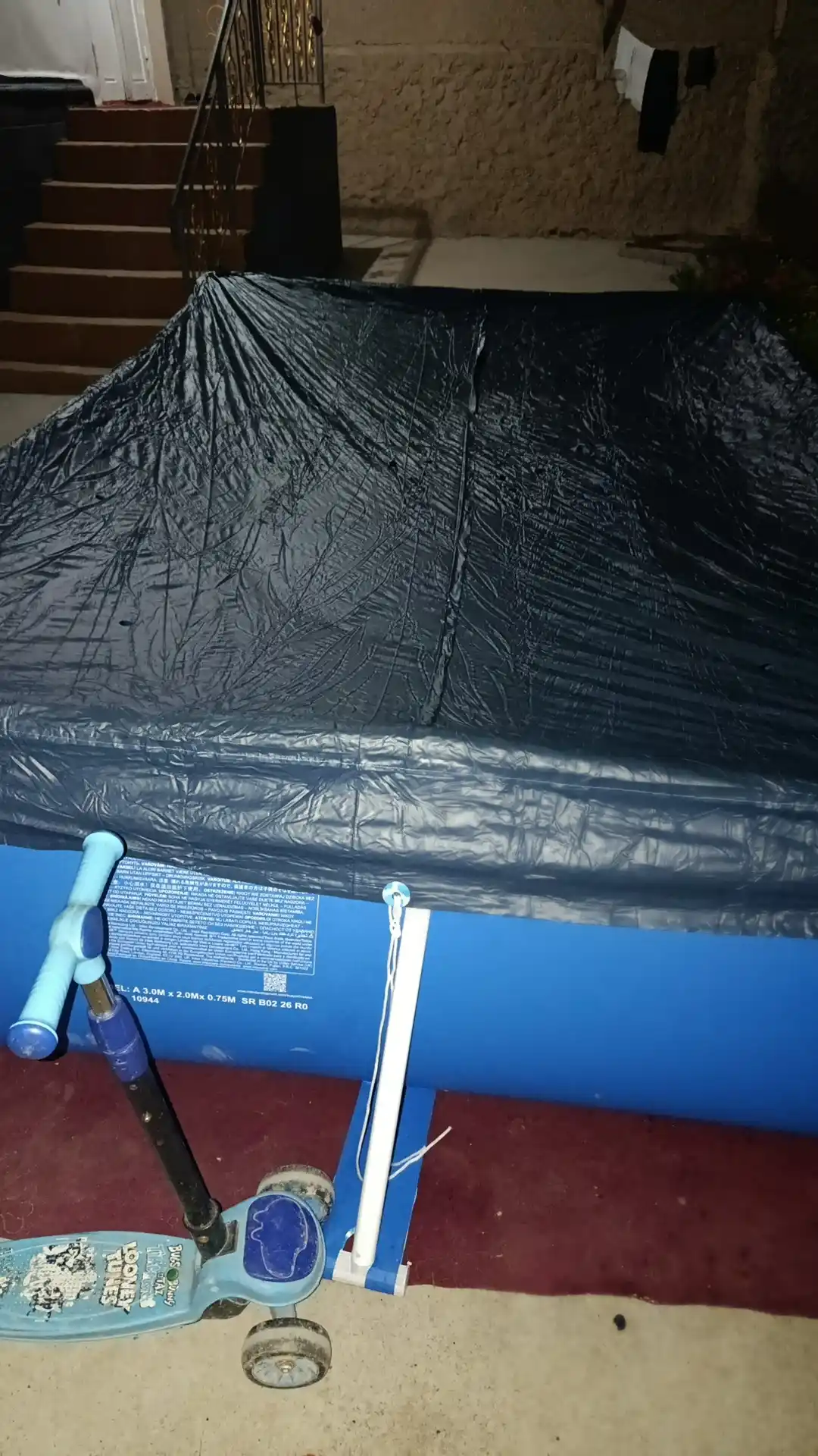 Karkasli basseyn uchun tent, chang va barglardan himoya yopqichi