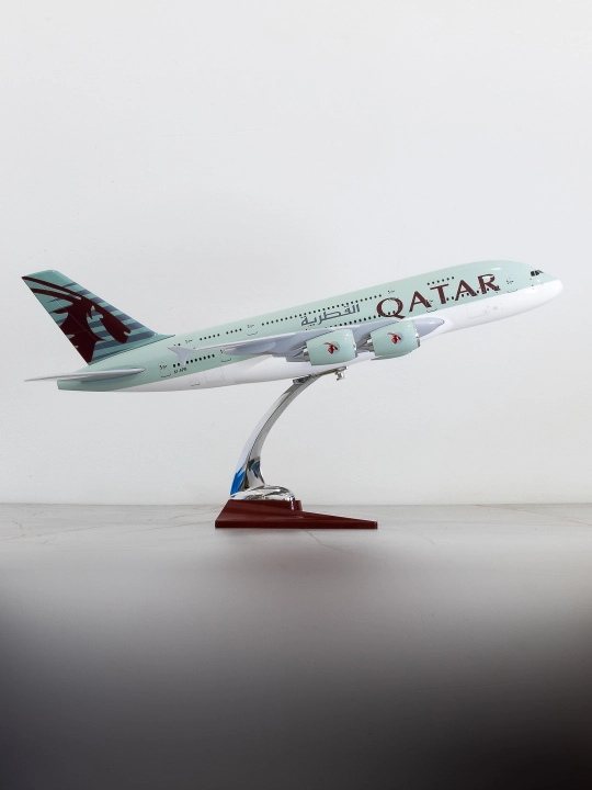 Модель самолёта Airbus A380, авиакомпания Qatar Airways, 45 см, Металл+пластик