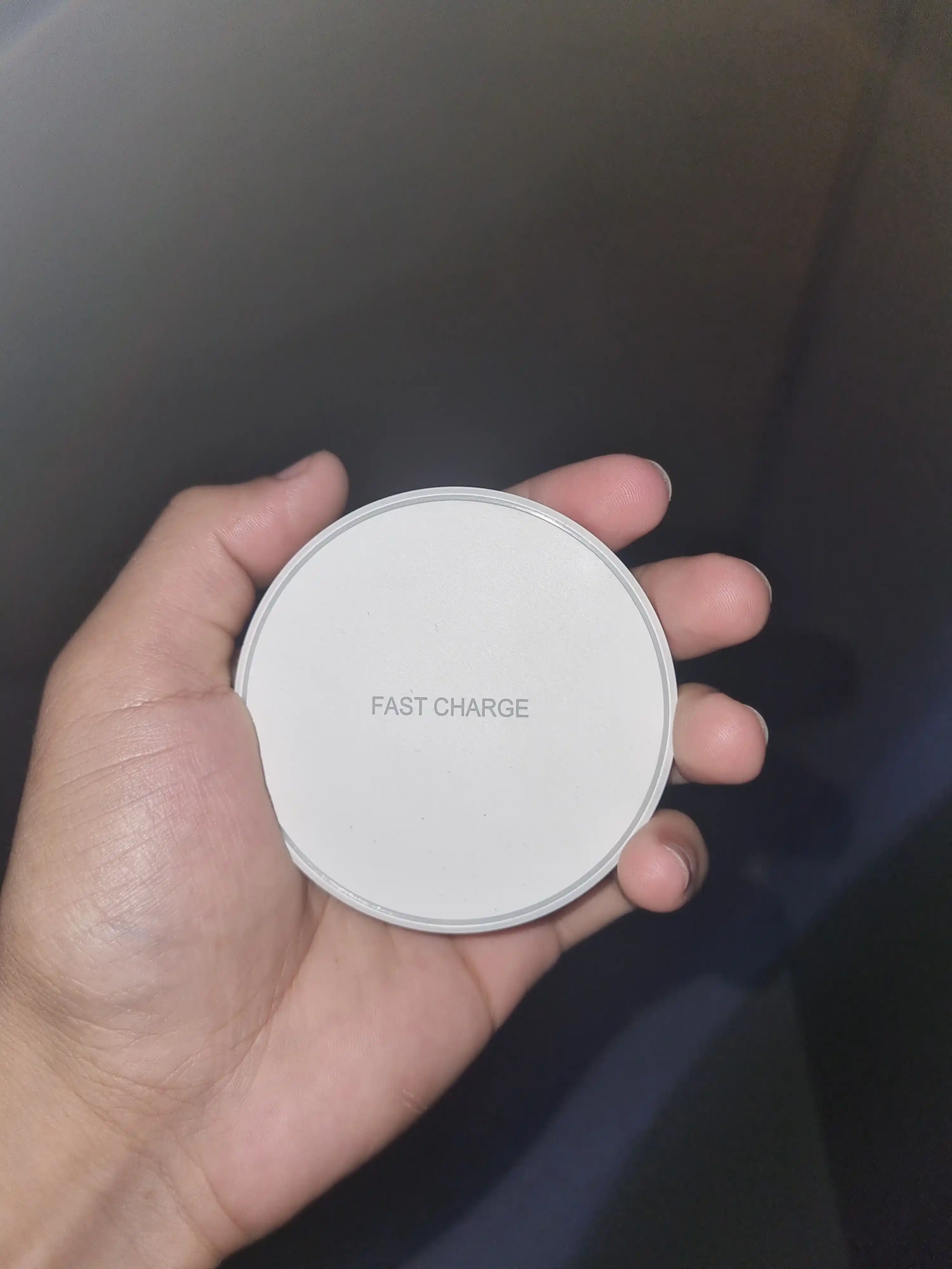 Fast Charge simsiz zaryadlash qurilmasi
