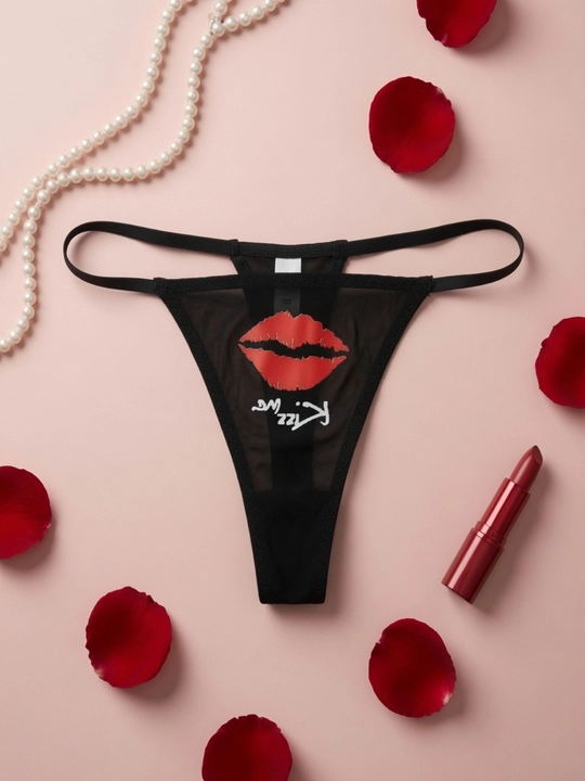 Ayollar uchun to'rli string trusiklar to‘plami "Kiss Me", 3 dona