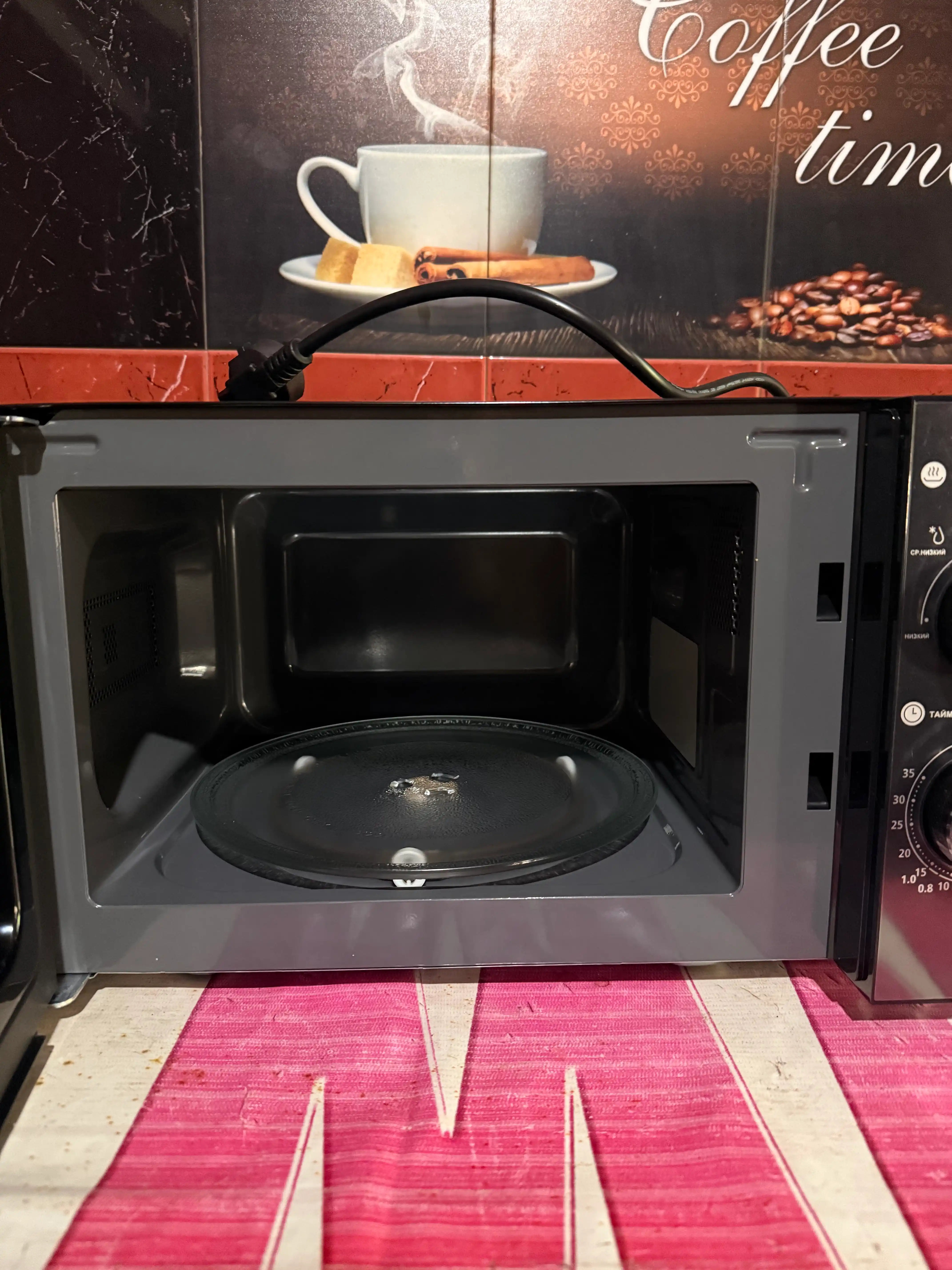 BESTON mikroto'lqinli pechi 20L 700W — 3 yillik kafolat, mikrovolnovka