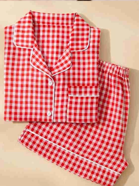 Ayollar pijamasi tungi uy kiyimi old tugmali va yoqal pijama