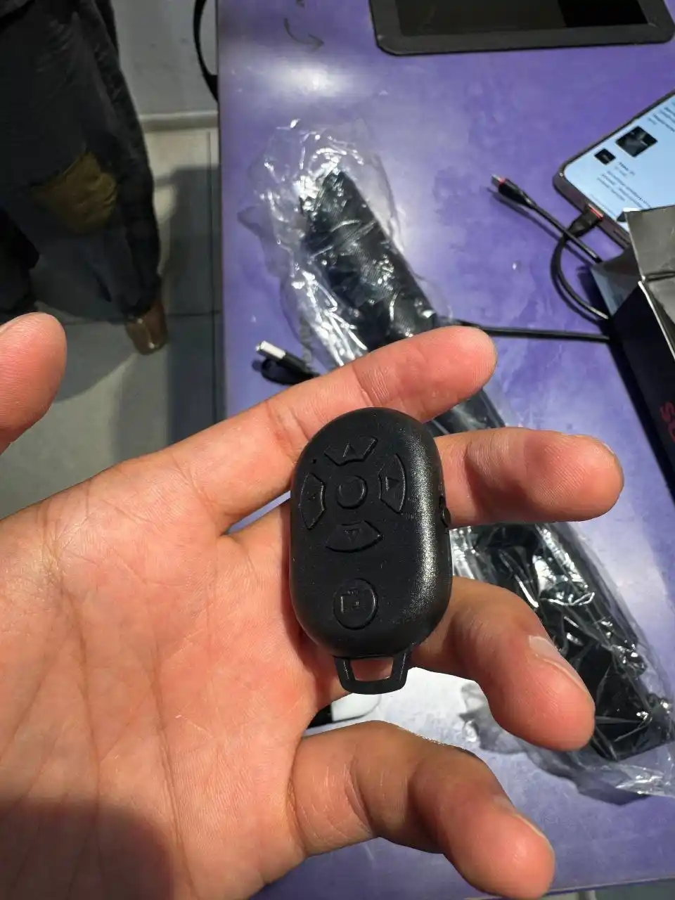 Штатив для телефона, 170 см, 4 в 1, 2 LED фонаря и Bluetooth: монопод, селфи-палка