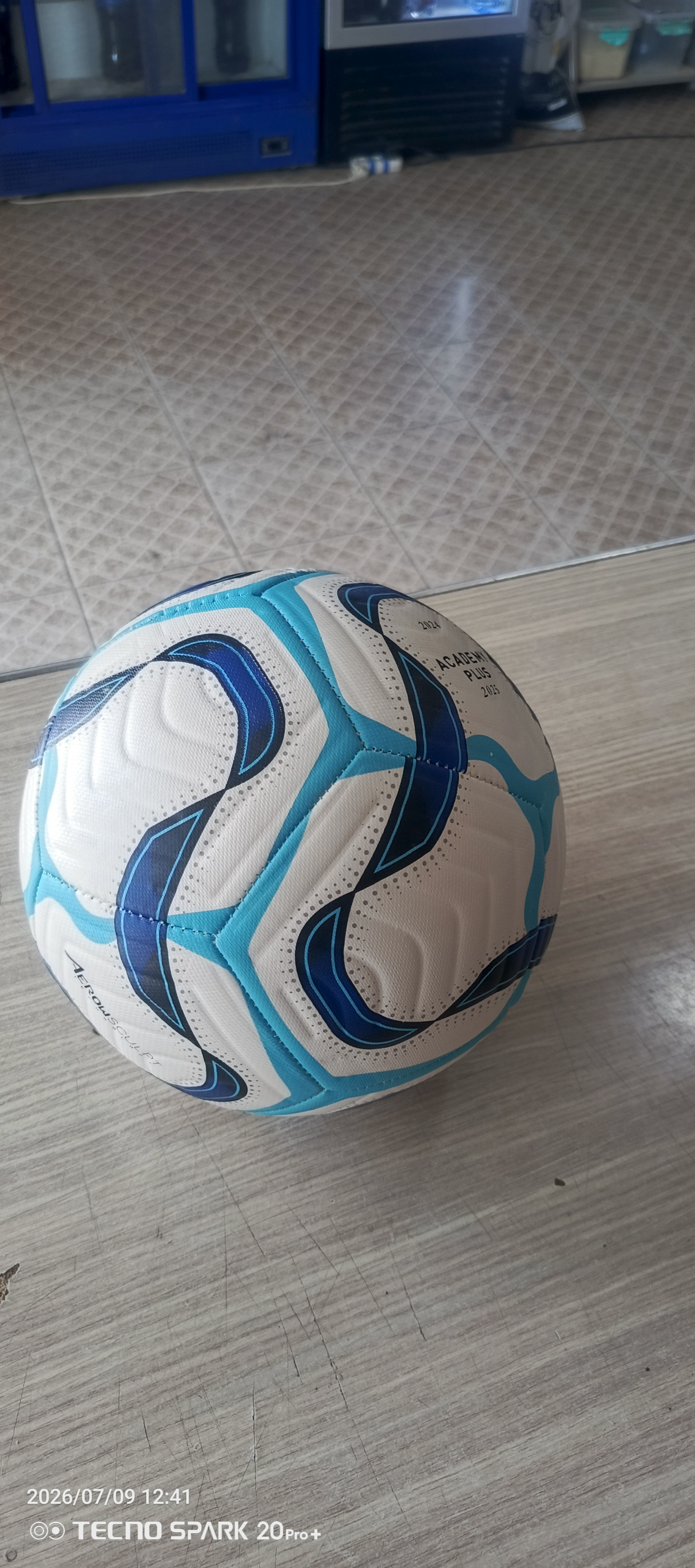Futbol to‘pi to‘plam bilan (nasos, sumka, to‘r, igna), o‘yin va mashg‘ulotlar uchun