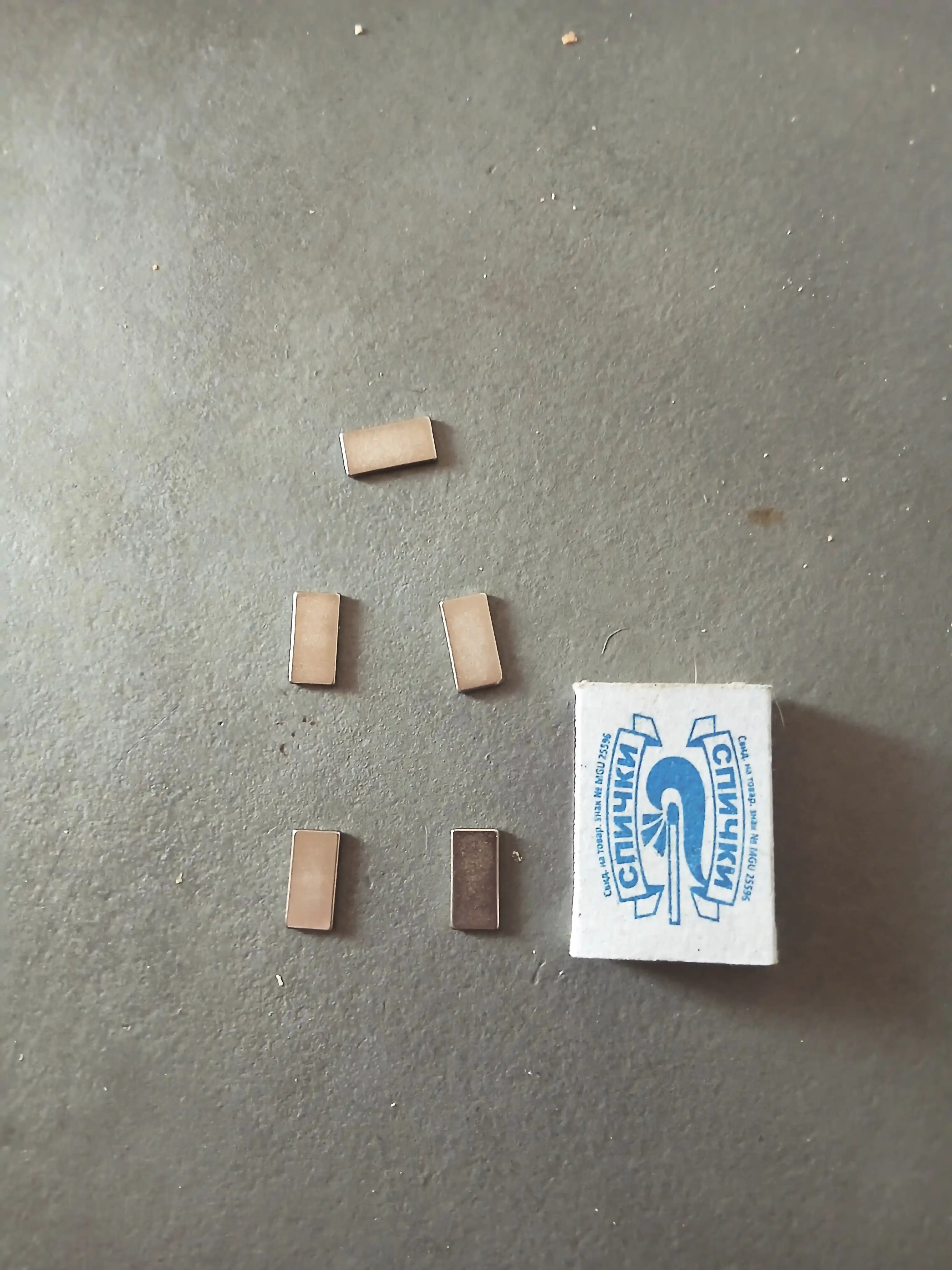 Neodimli magnitlar NdFeB N33, 20 * 10 * 2 mm