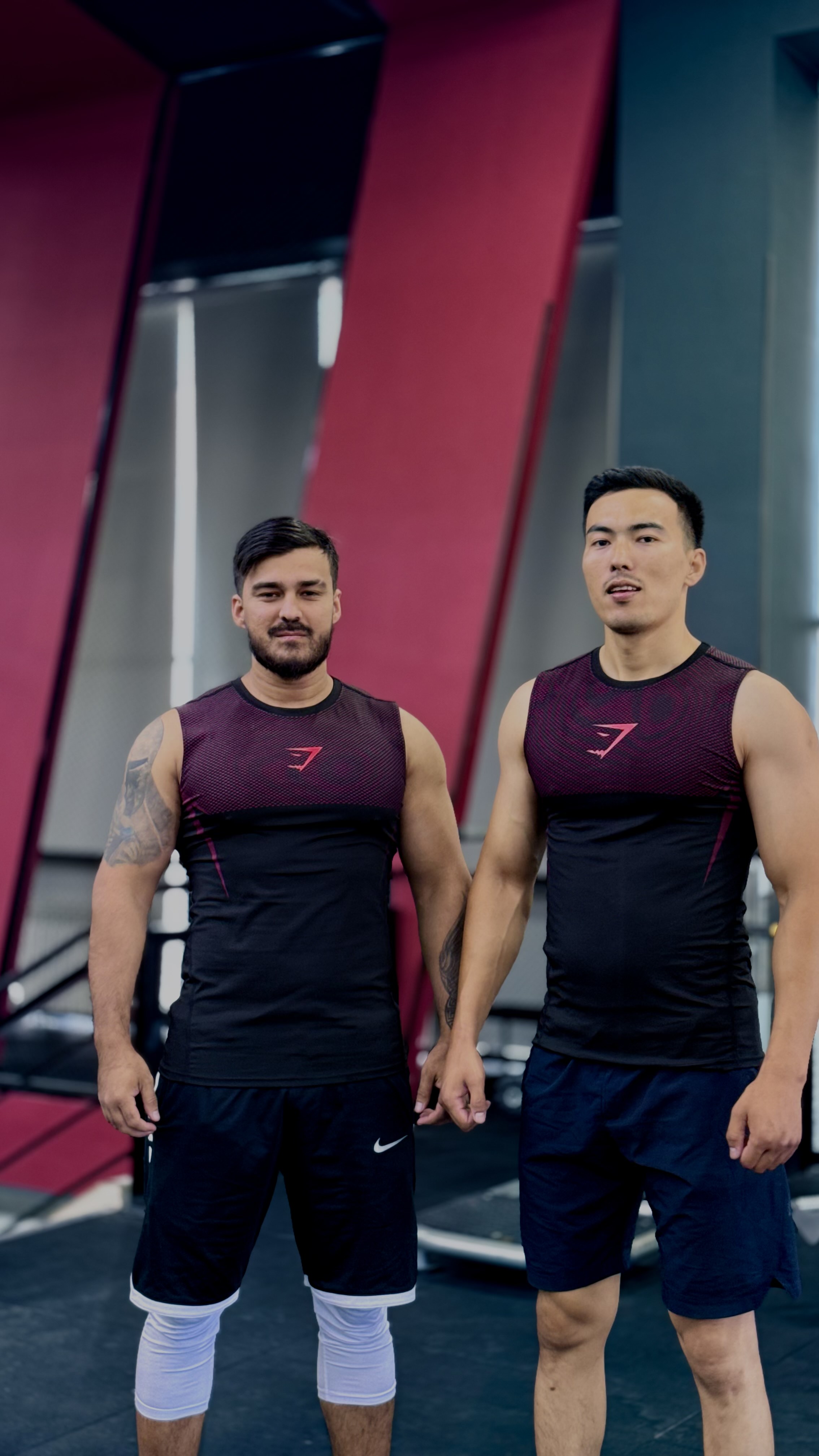 Erkaklar uchun mayka Gymshark, kompression, sport, elastik, tez quriydigan, fitnes uchun