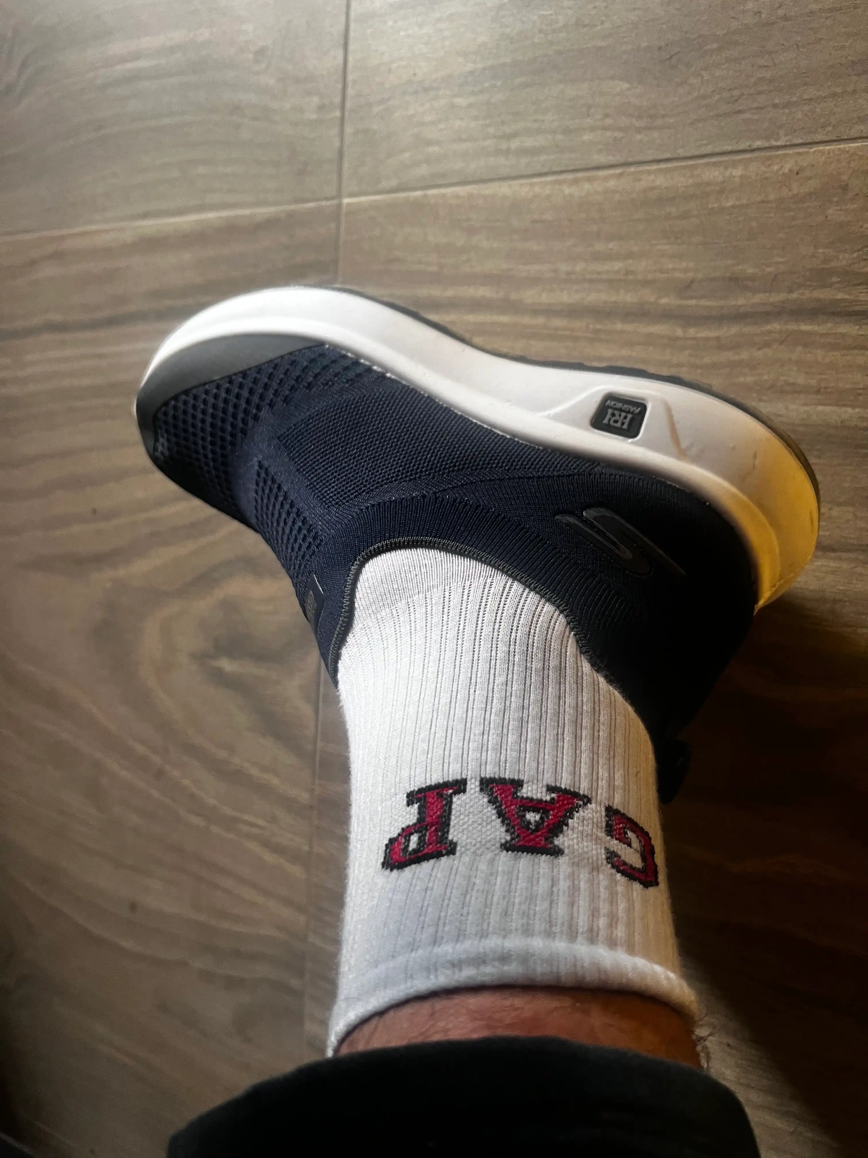 Erkaklar uchun kundalik yozgi slip-on krossovkalar (bog‘ichsiz) 40-44