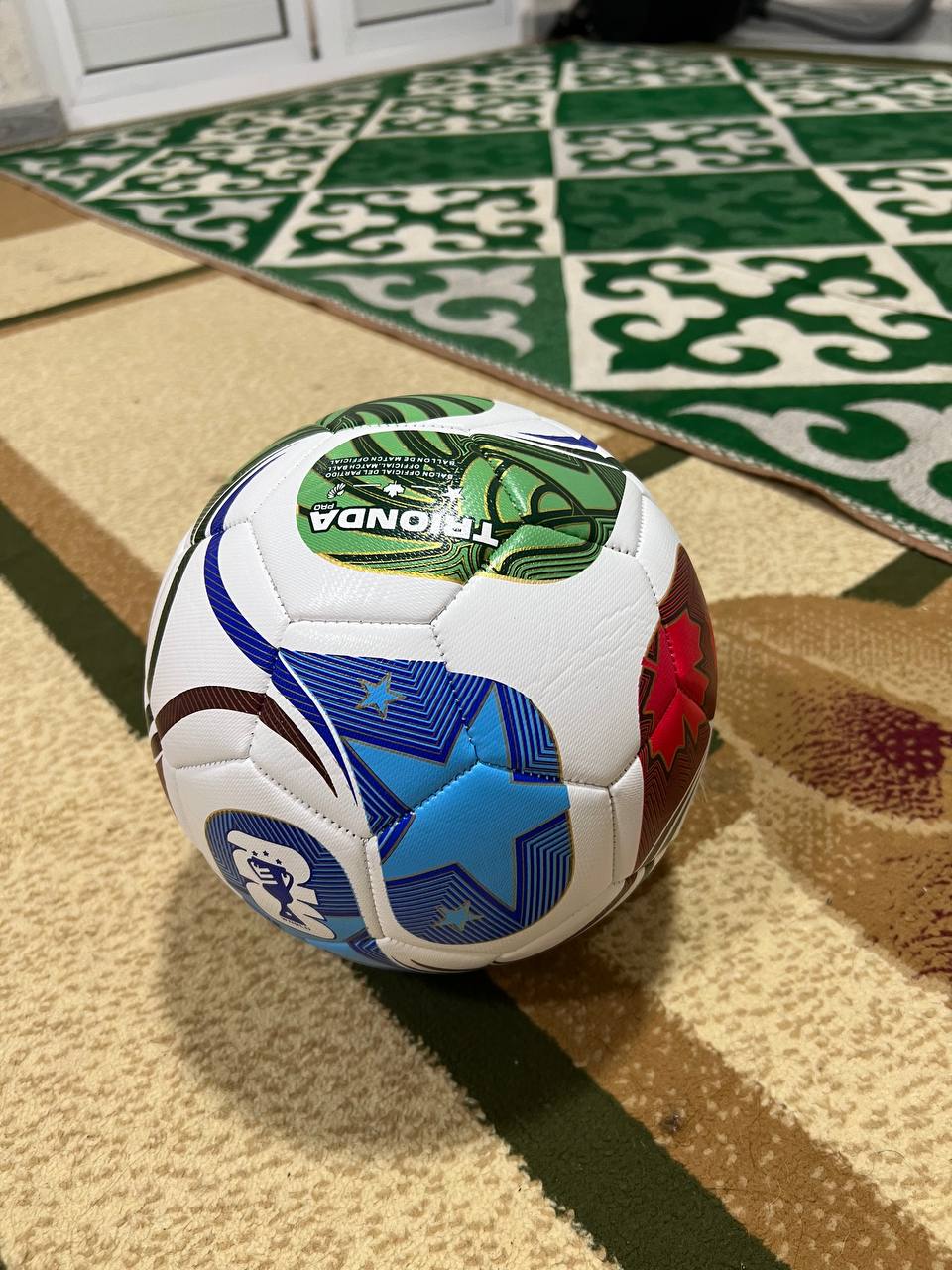 Professional futbol to'pi, o'lcham 5