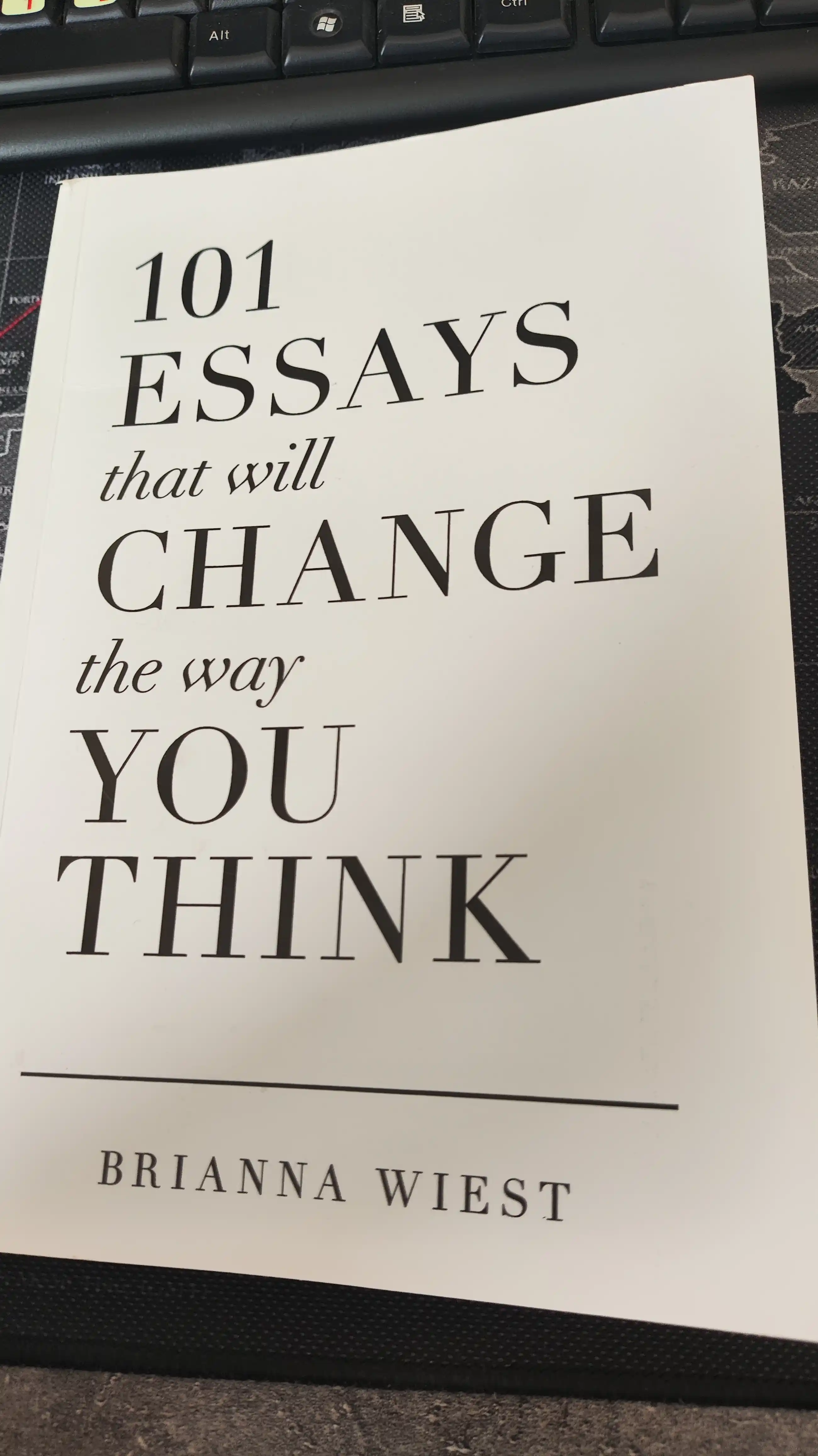 101 Essays that will change the way you think. Can't Hurt Me, David Goggins