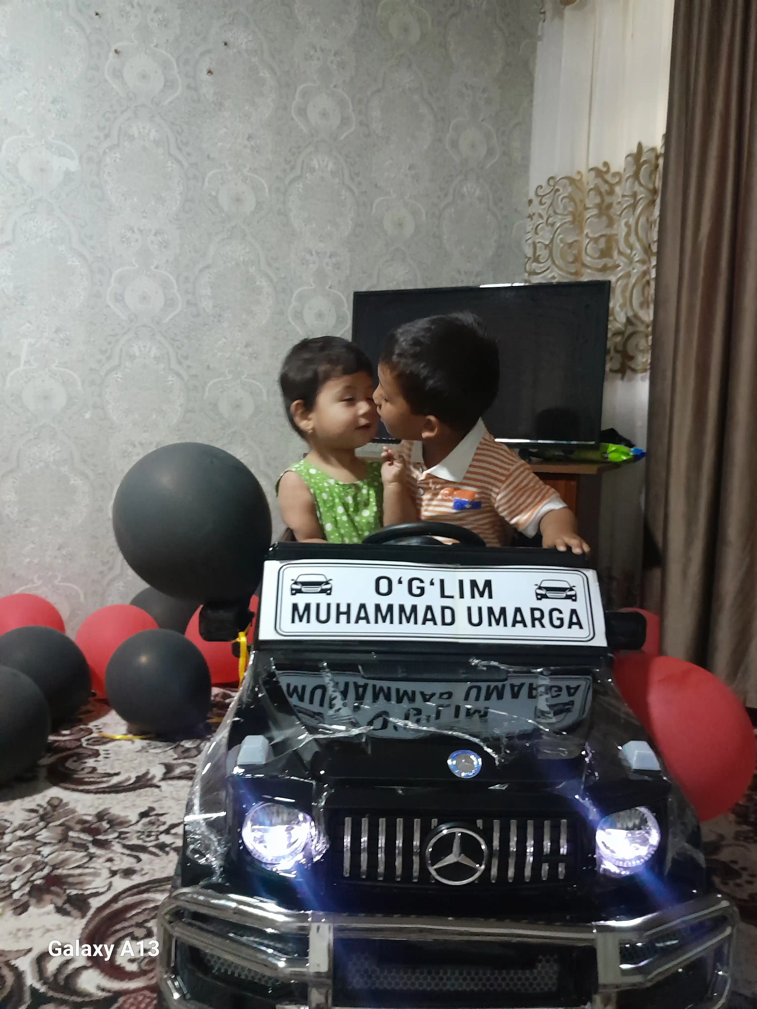 Bolalar uchun elektro avtomobil yo‘ltanlamas XW2188A