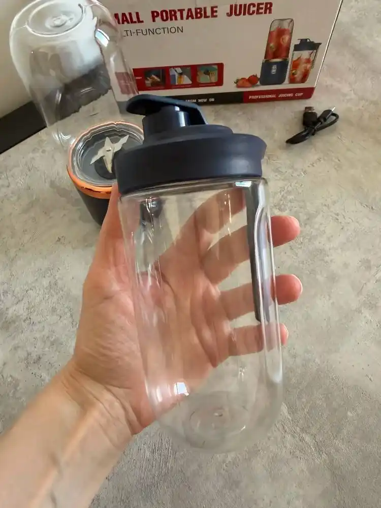 Smuzi va kokteyllar uchun simsiz mini blender, ko'chma, elektr shaker