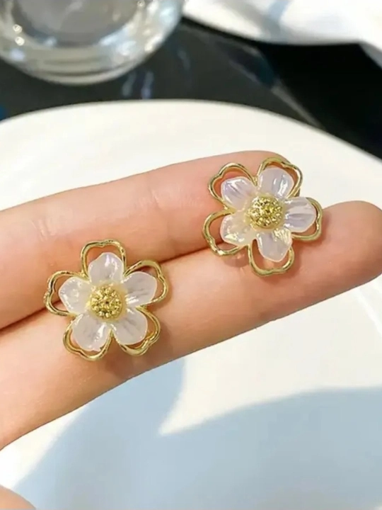 Женские серьги-гвоздики с искусственным жемчугом – Классические круглые серьги