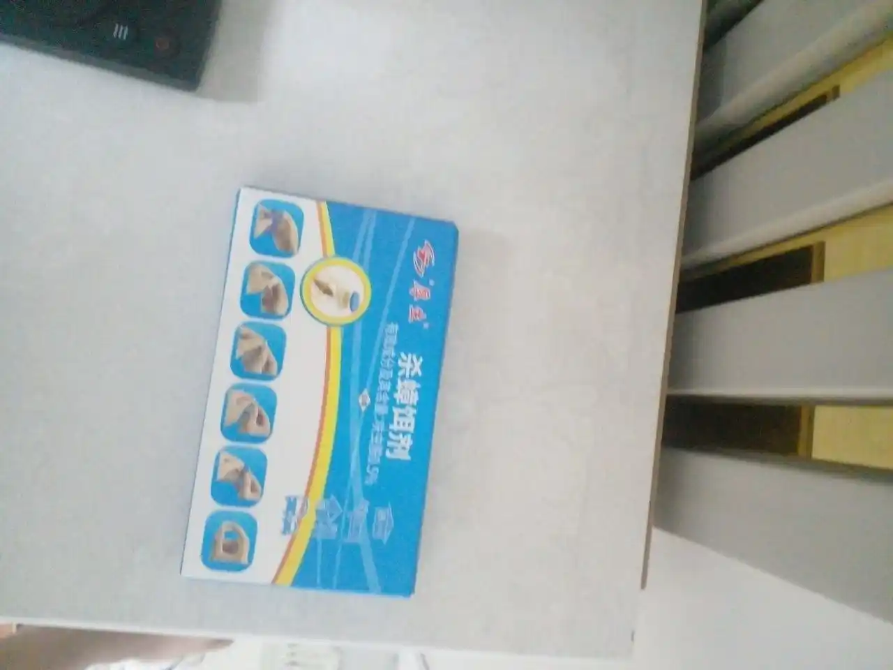 Tarakan dori - tarakanlarni qo'rqitish moslamasi gel-lovushka RoachStop, 8 dona
