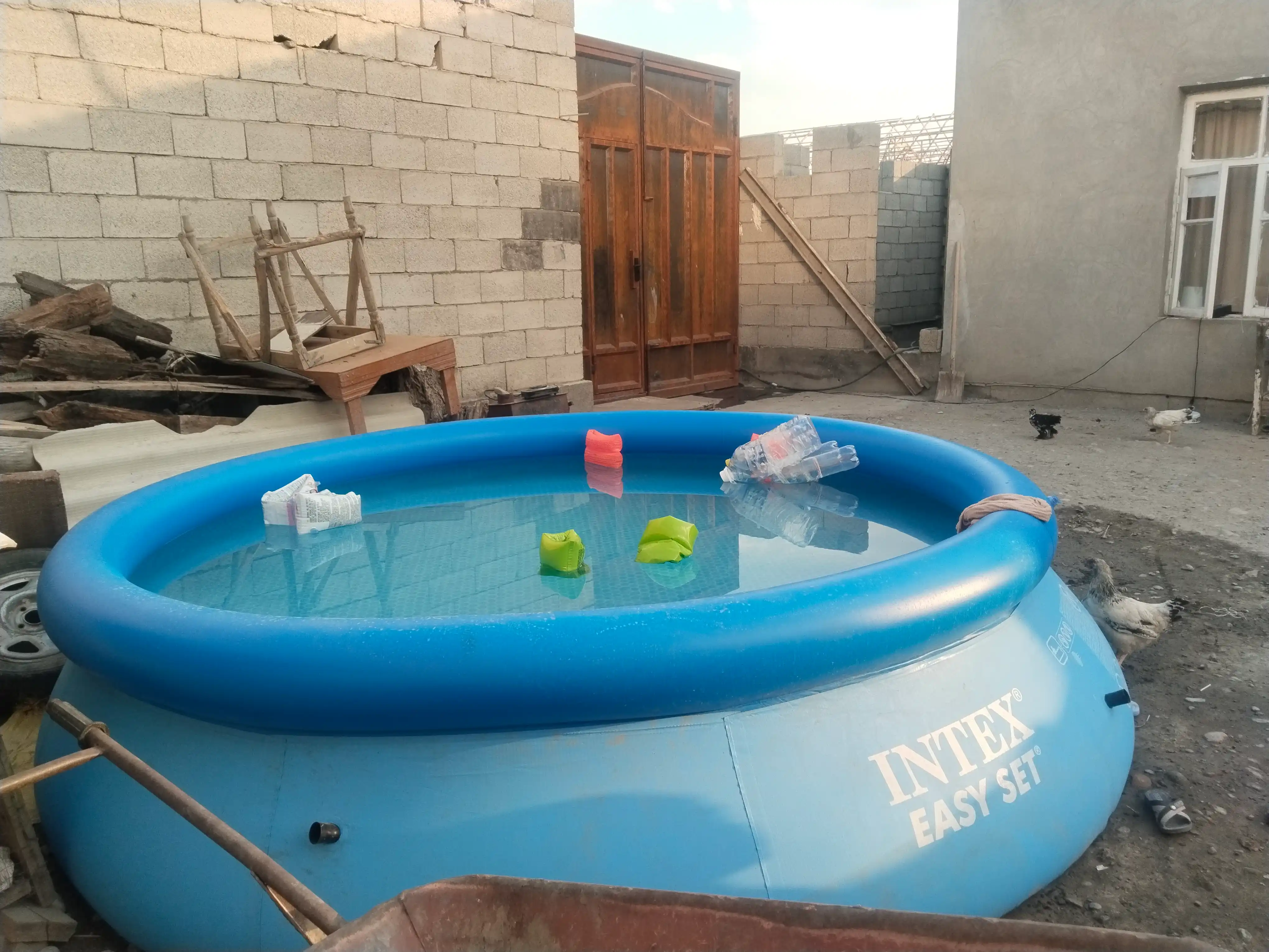 Надувной бассейн Intex Easy Set, объем 886 - 3853 л
