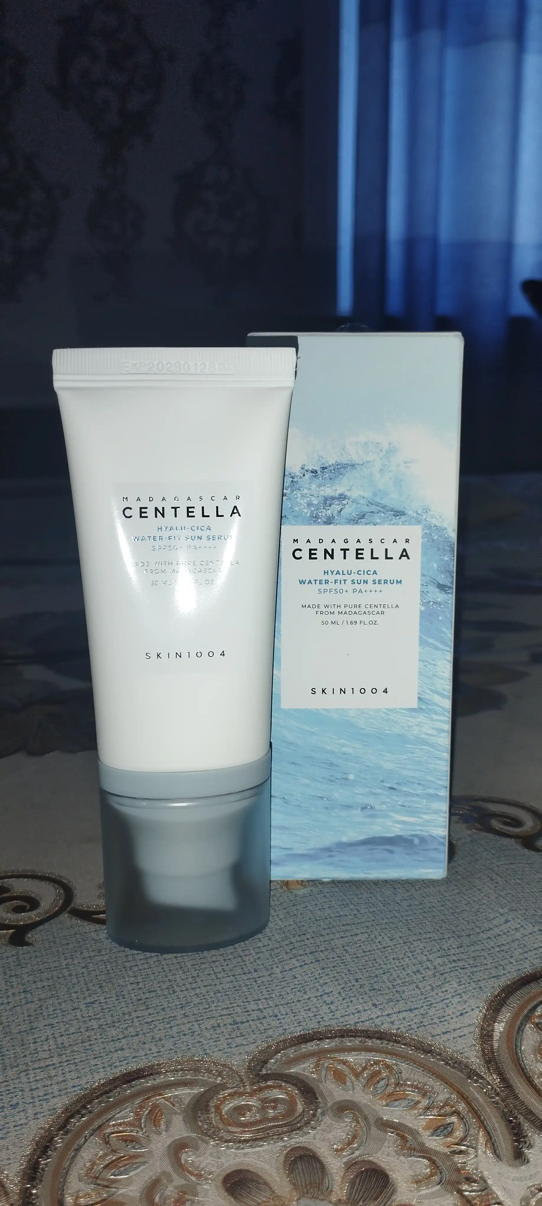 Quyoshdan krem SKIN1004 Madagascar Centella Hyalu-Cica Water-Fit SPF50/PA++++, 50 ml