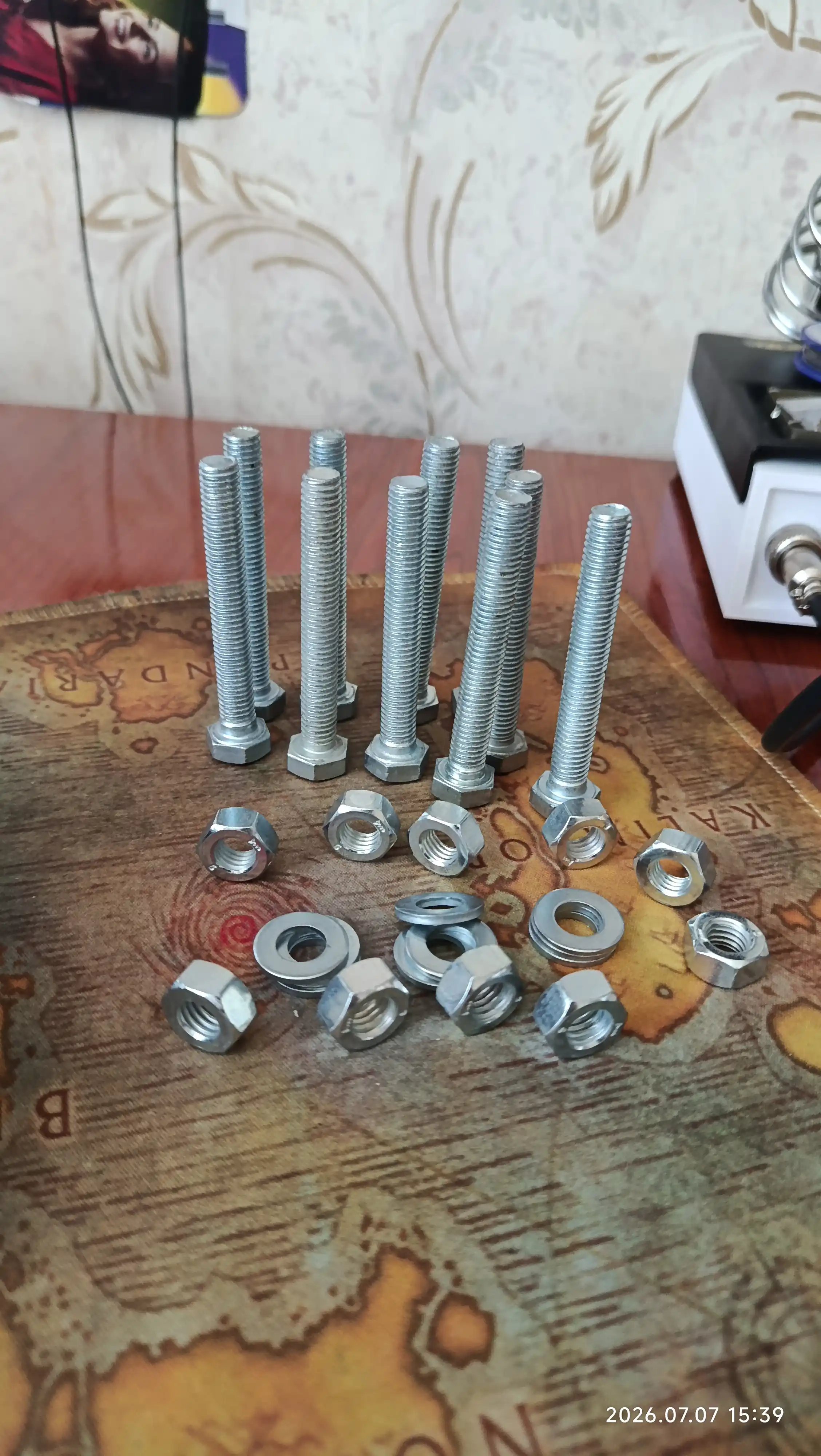 Sinklangan bolt, GOST, yong'oq va yuvish bilan, diametri 8 mm, 10 dona РМЗ