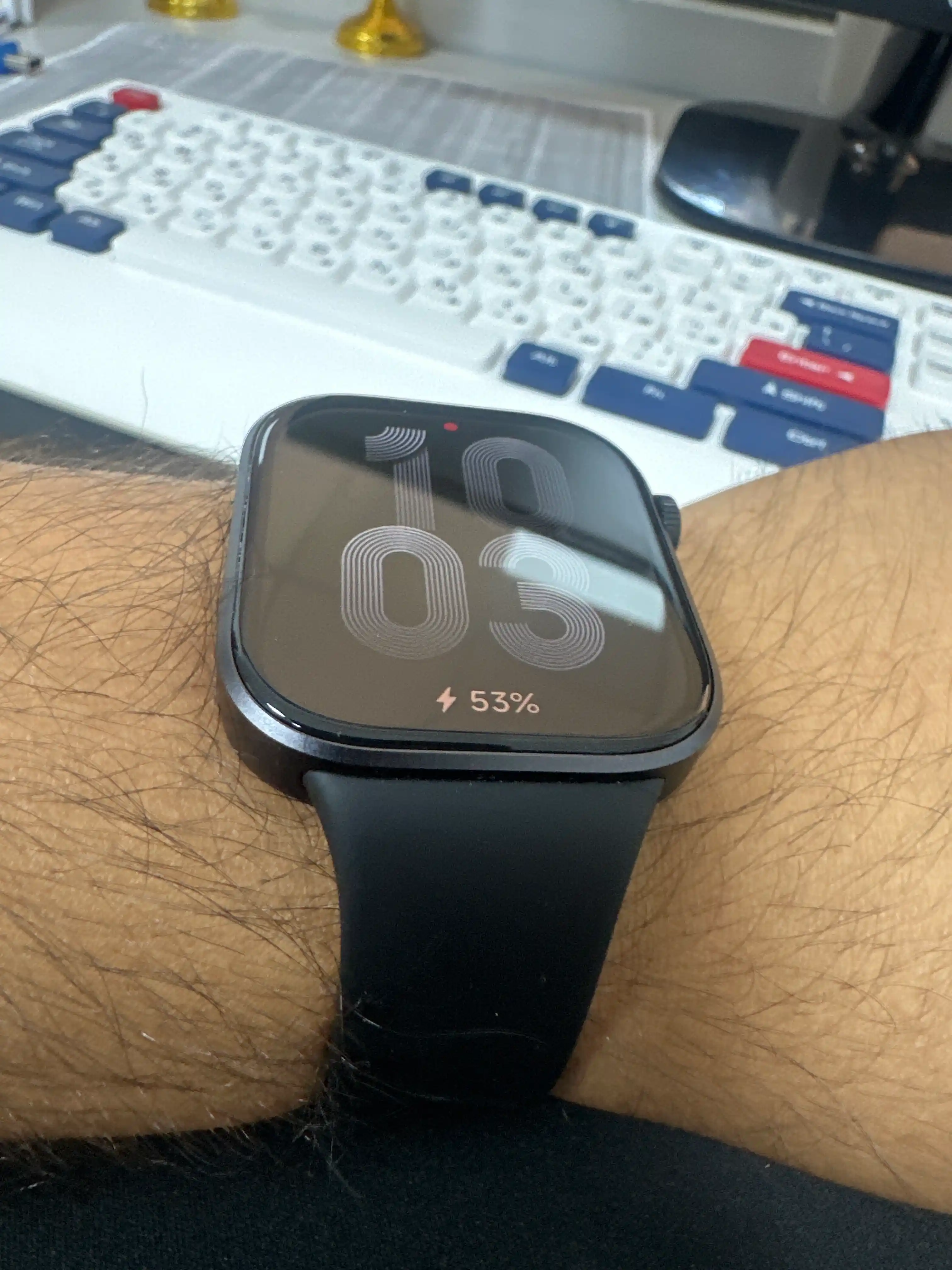 Смарт-часы REDMI Watch 6, 2,07-дюймовый AMOLED дисплей; Корпус толщиной 9,9 мм