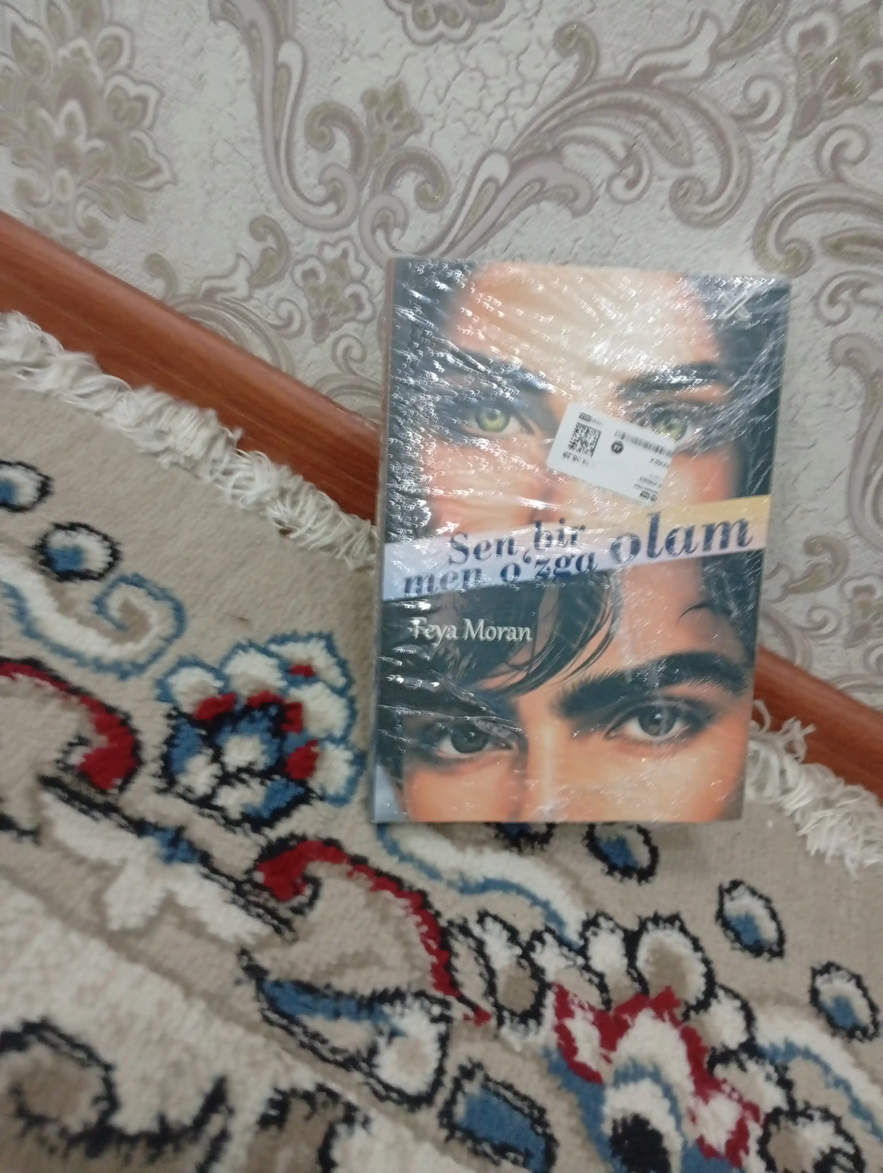 Sen bir olam, men o‘zga olam — Feya Moran, o‘zlik va muhabbat haqida roman