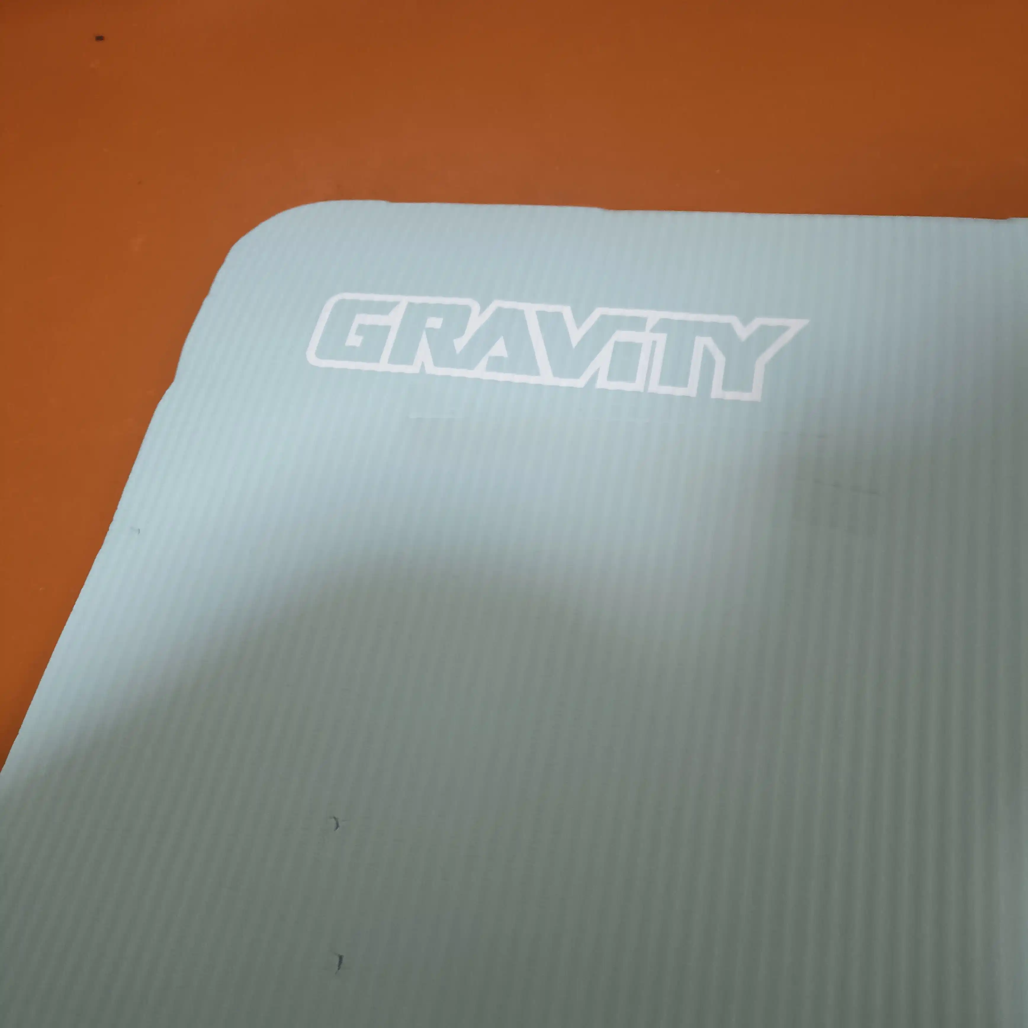 Fitnes gilamcha Gravity, o'lchami 180 * 60 * 1.5 sm
